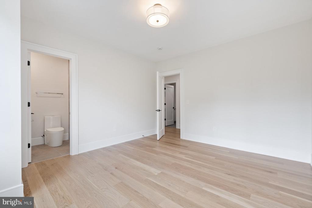 Chevy Chase, Maryland, 20815, United States, 6 Bedrooms Bedrooms, ,7 BathroomsBathrooms,Residential,For Sale,1976530