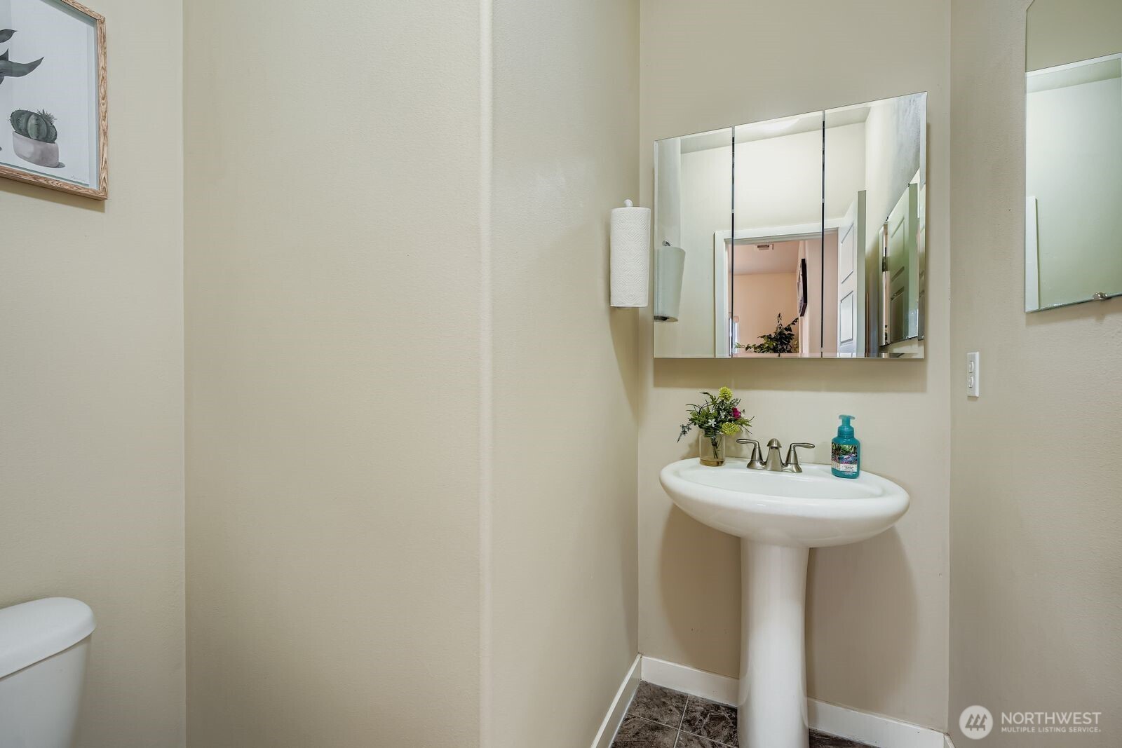 Puyallup, Washington, 98375, United States, 5 Bedrooms Bedrooms, ,3 BathroomsBathrooms,Residential,For Sale,1983977