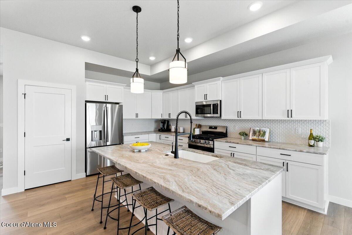 Coeur d'Alene, Idaho, 83815, United States, 4 Bedrooms Bedrooms, ,3 BathroomsBathrooms,Residential,For Sale,2009253