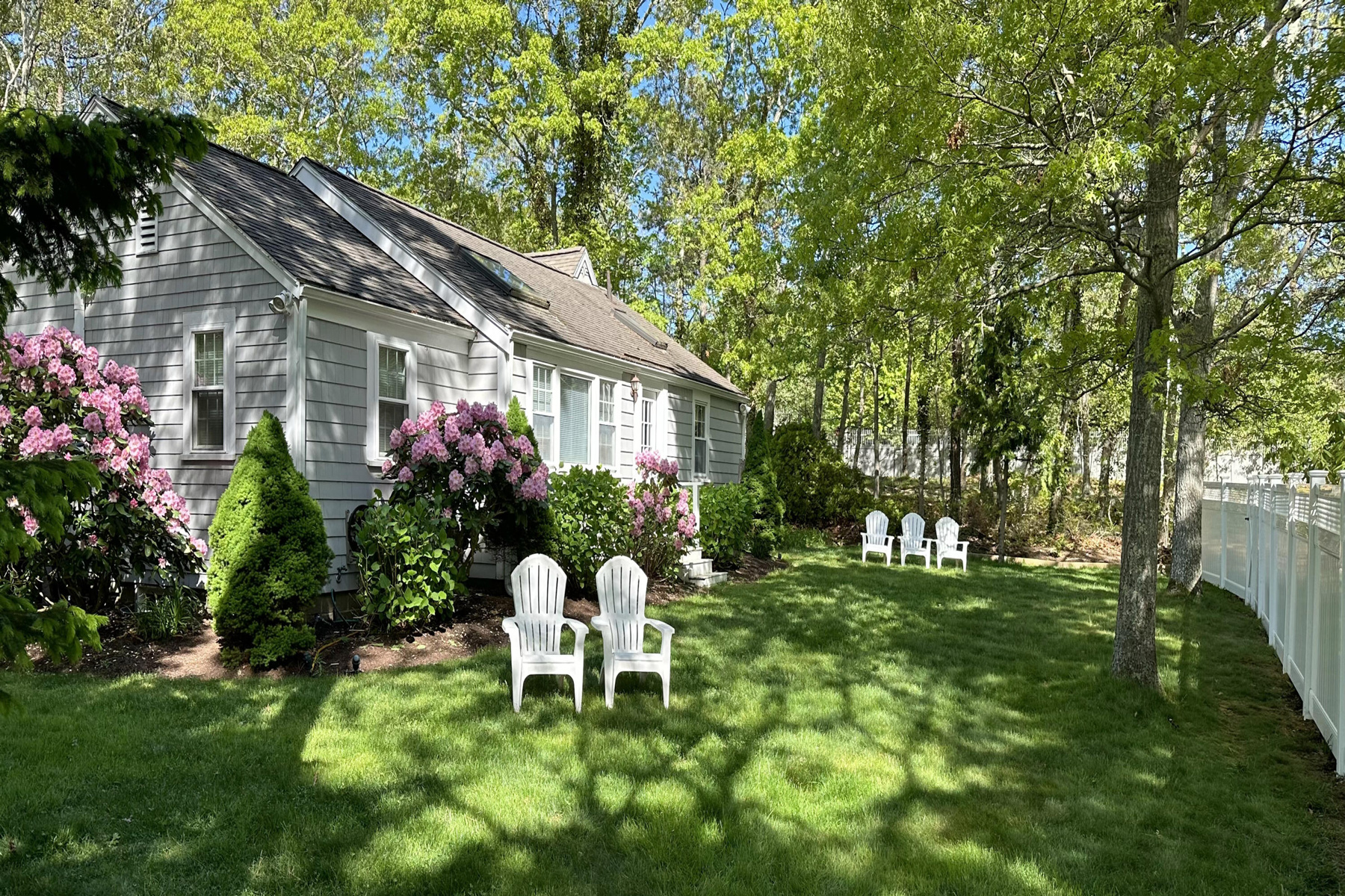  Single Family Maushop Cottage - 物件實景