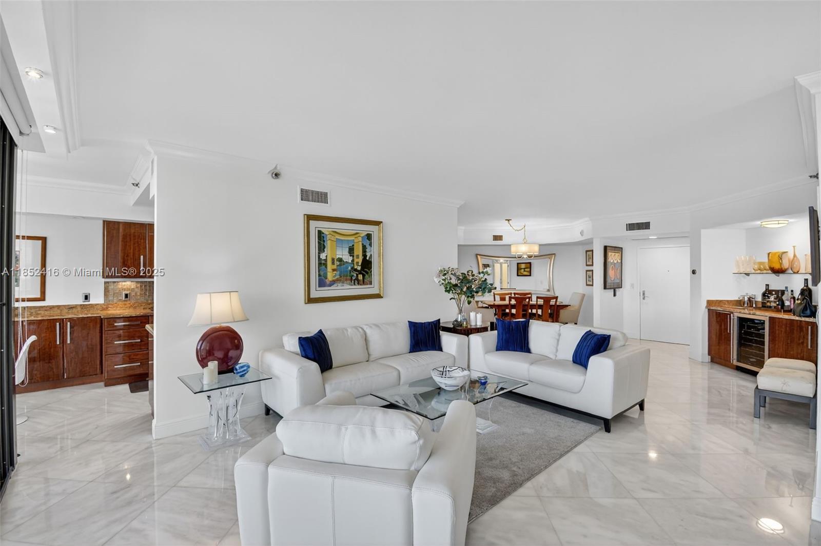 Aventura, Florida, 33160, United States, 2 Bedrooms Bedrooms, ,2 BathroomsBathrooms,Residential,For Sale,1908506