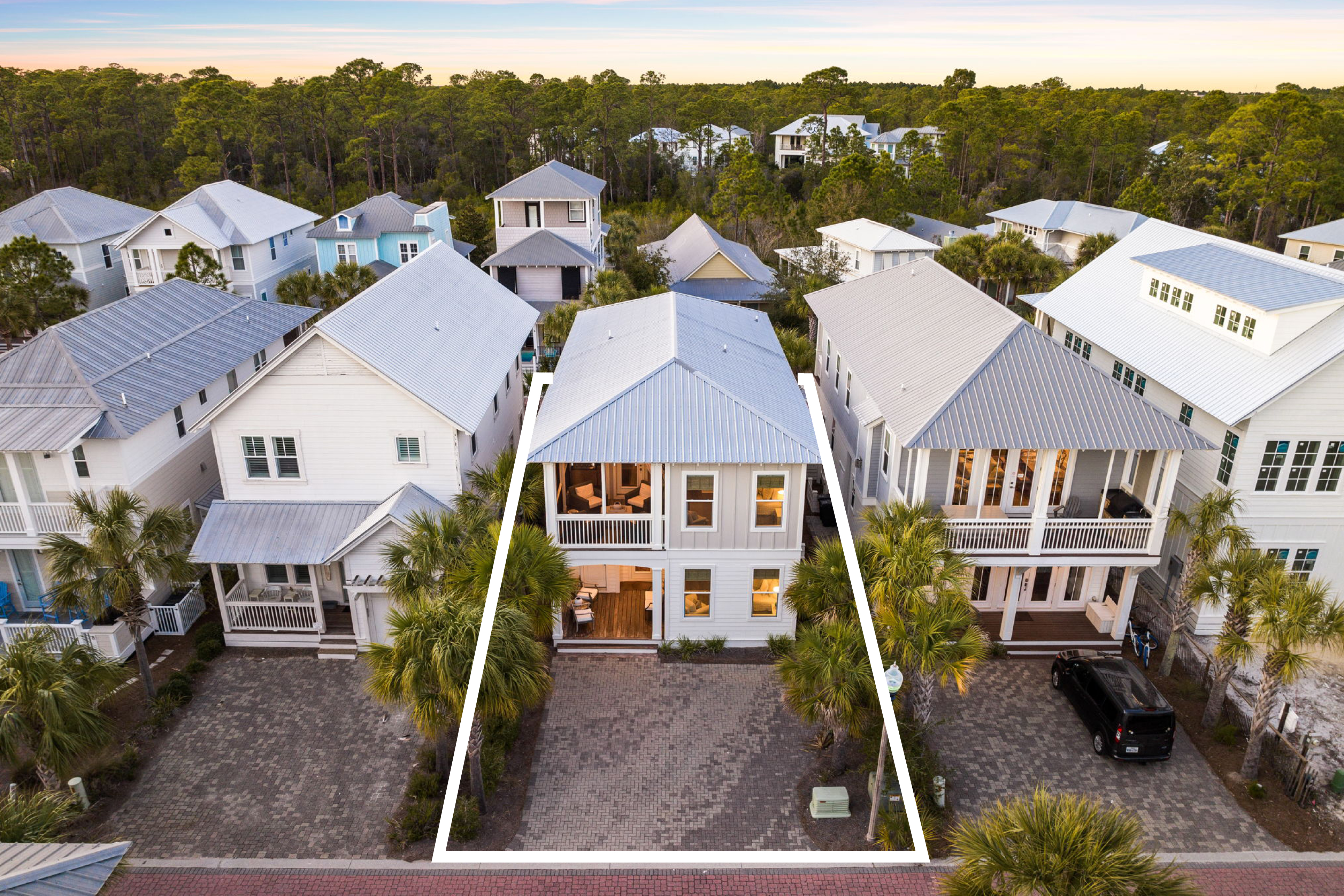 Updated Beach House Close To Beach And Enviable Amenities - 物件實景