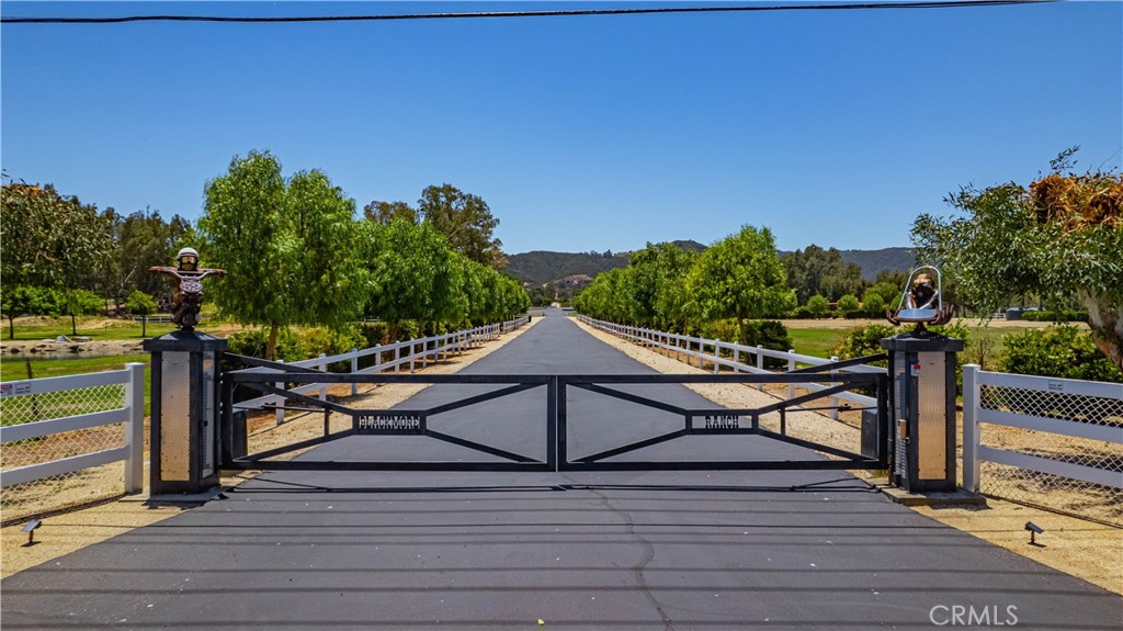 Murrieta, California, 92562, United States, 3 Bedrooms Bedrooms, ,4 BathroomsBathrooms,Residential,For Sale,1847394