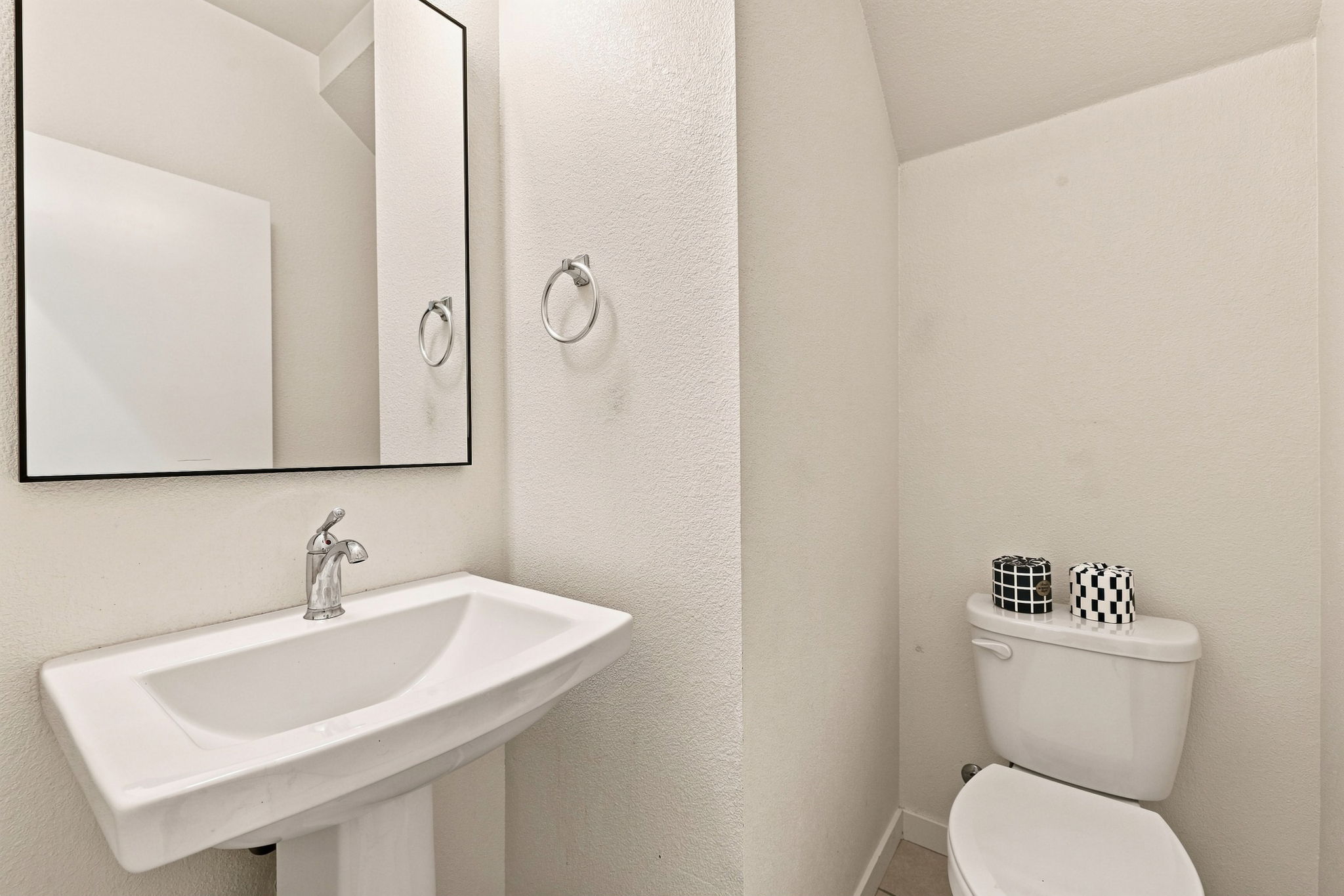  453 Crate Avenue, Sacramento, CA 95818 - 物件實景