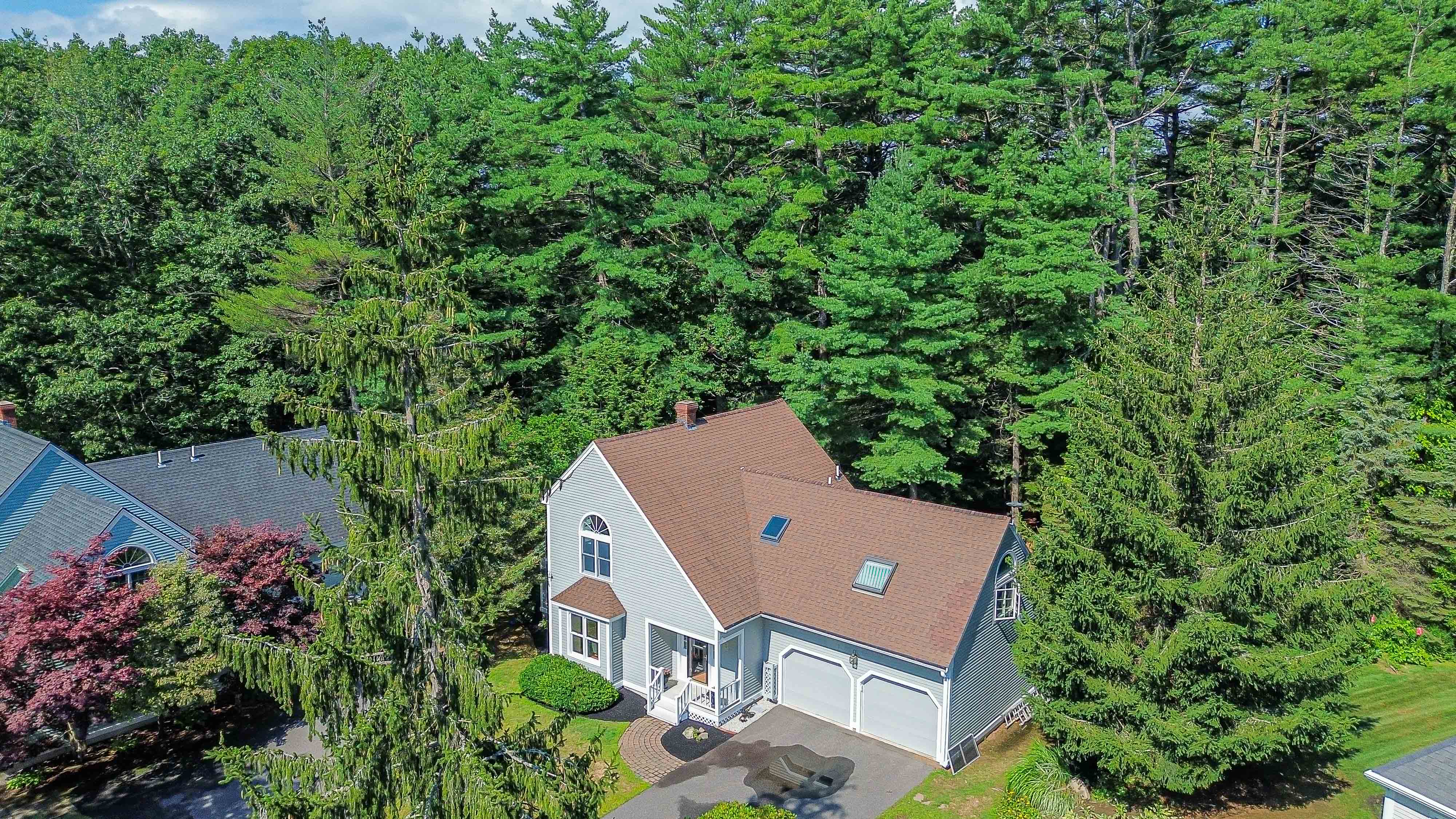 York, Maine, 03909, United States, 3 Bedrooms Bedrooms, ,3 BathroomsBathrooms,Residential,For Sale,1912030
