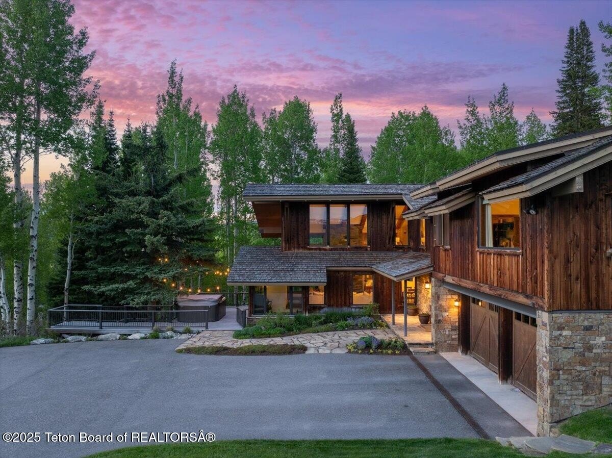 Jackson, Wyoming, 83001, United States, 5 Bedrooms Bedrooms, ,1 BathroomBathrooms,Residential,For Sale,1831130