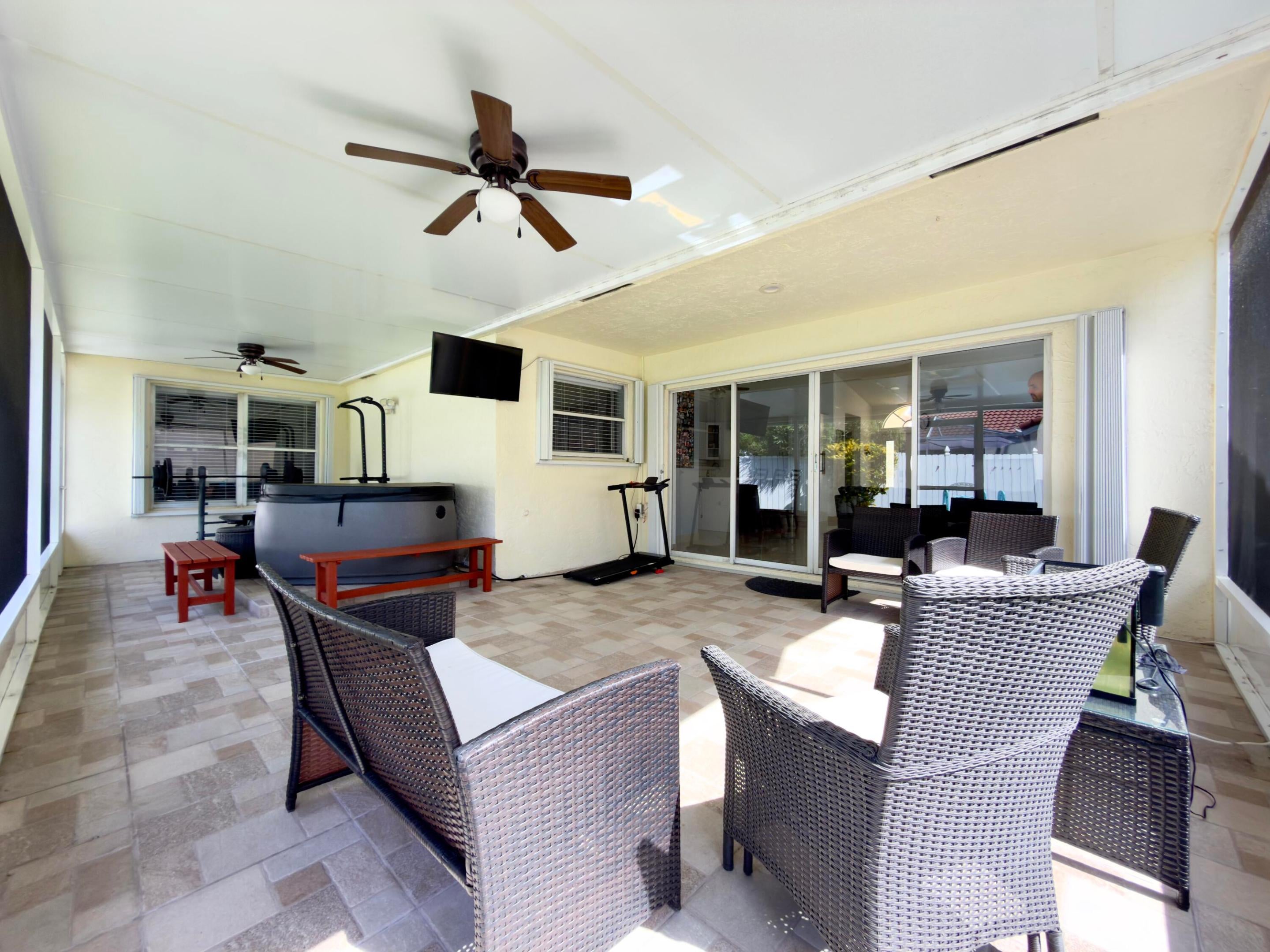 Palm Beach Gardens, Florida, 33410, United States, 3 Bedrooms Bedrooms, ,2 BathroomsBathrooms,Residential,For Sale,2048239