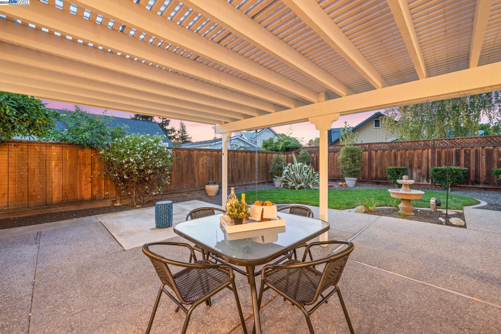 Livermore, California, 94551, United States, 3 Bedrooms Bedrooms, ,2 BathroomsBathrooms,Residential,For Sale,1991919