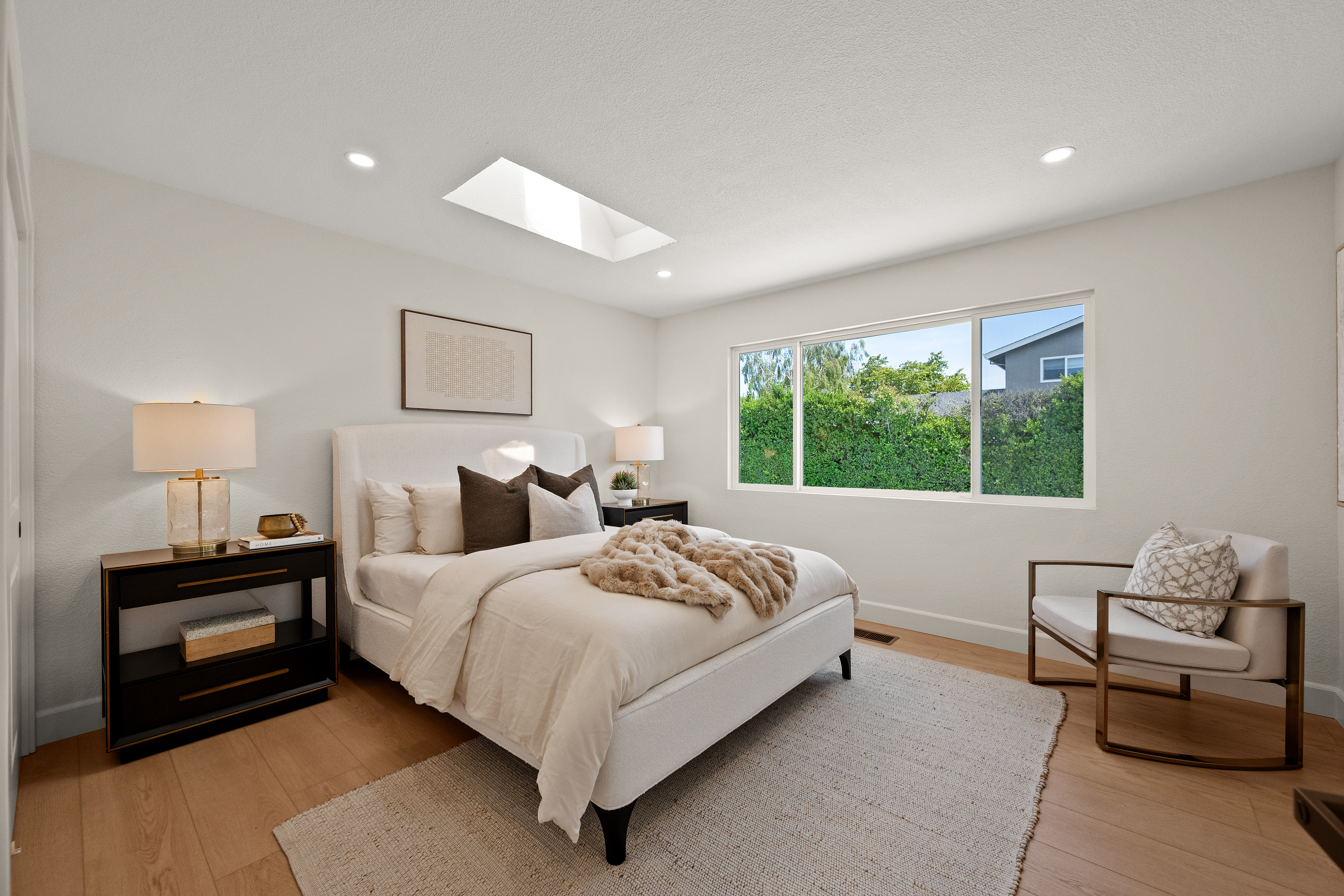  Exceptional Designer Remodel with Resort-Inspired Backyard Retreat - 物件實景