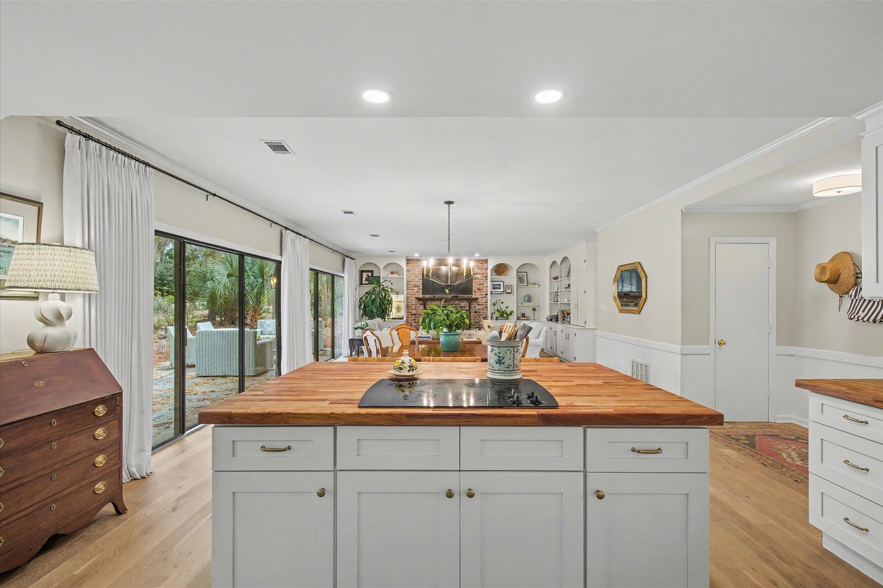  Lovely Updated Cottage in The Landings Gated Community - 物件實景