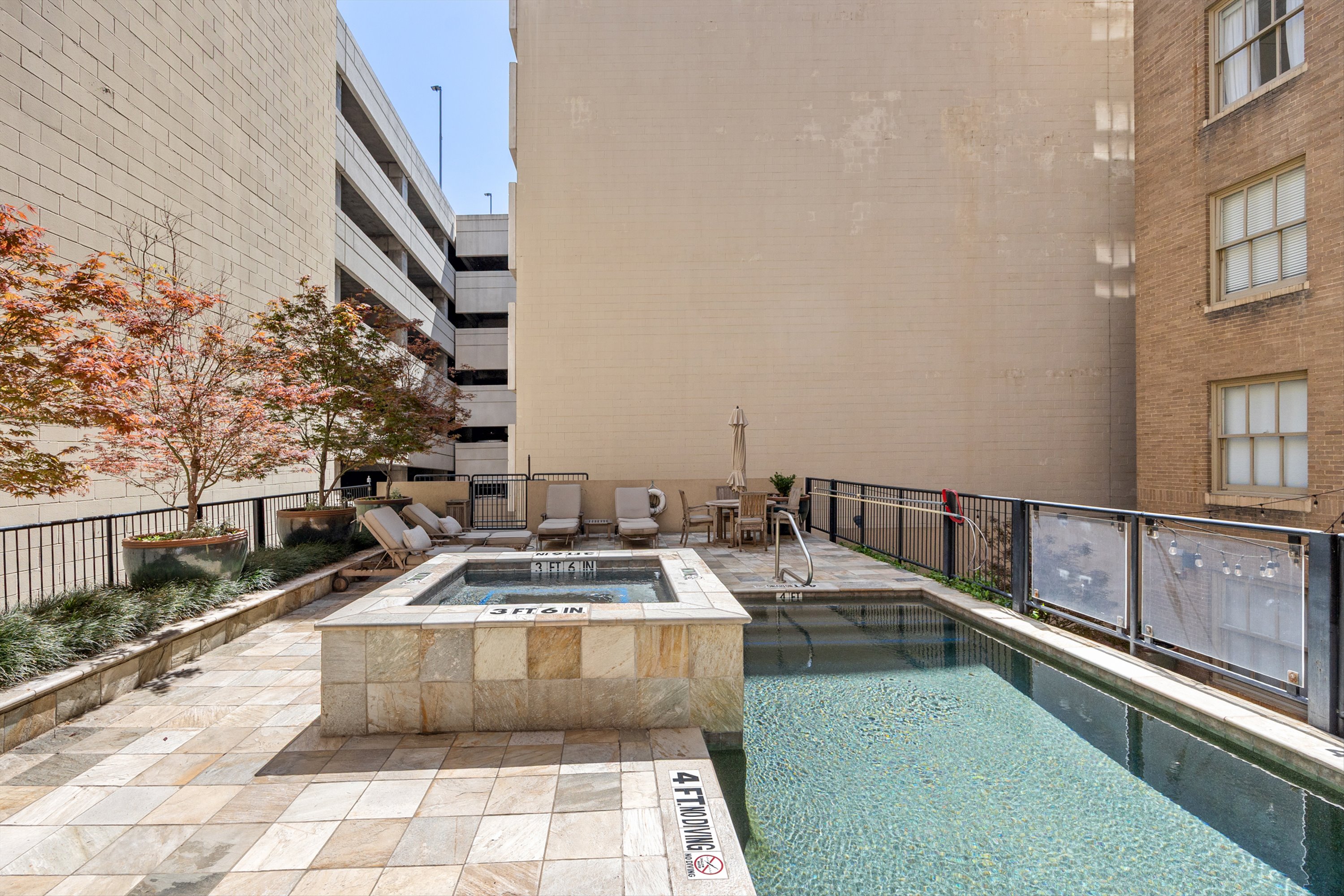  411 7th Street, Fort Worth, TX, 76102 - 物件實景
