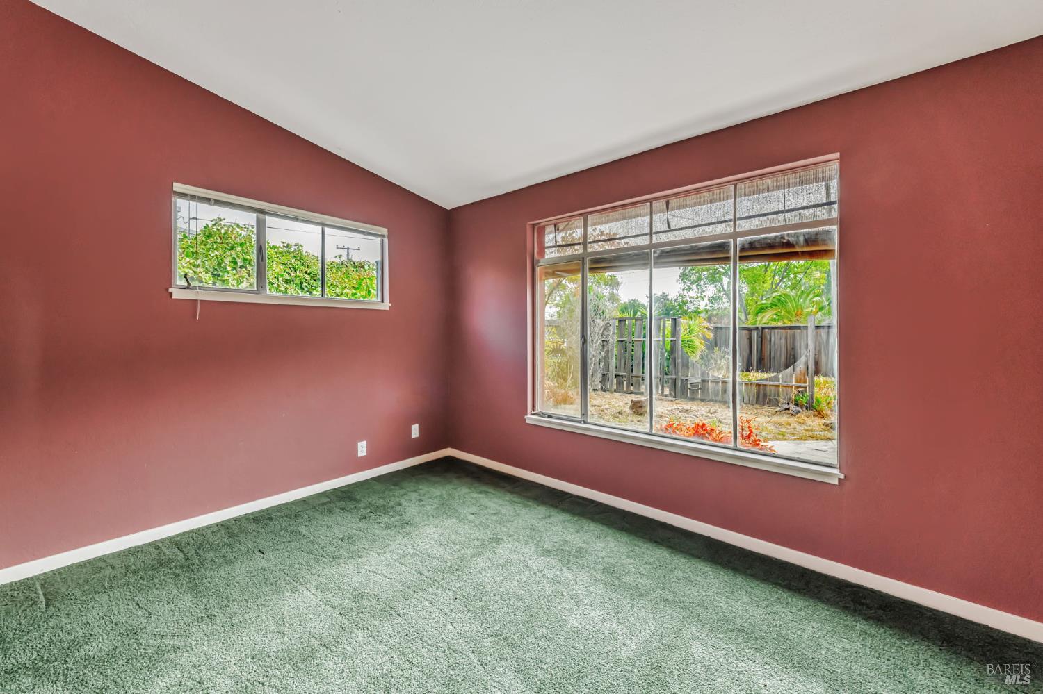 San Rafael, California, 94903, United States, 4 Bedrooms Bedrooms, ,2 BathroomsBathrooms,Residential,For Sale,1939619