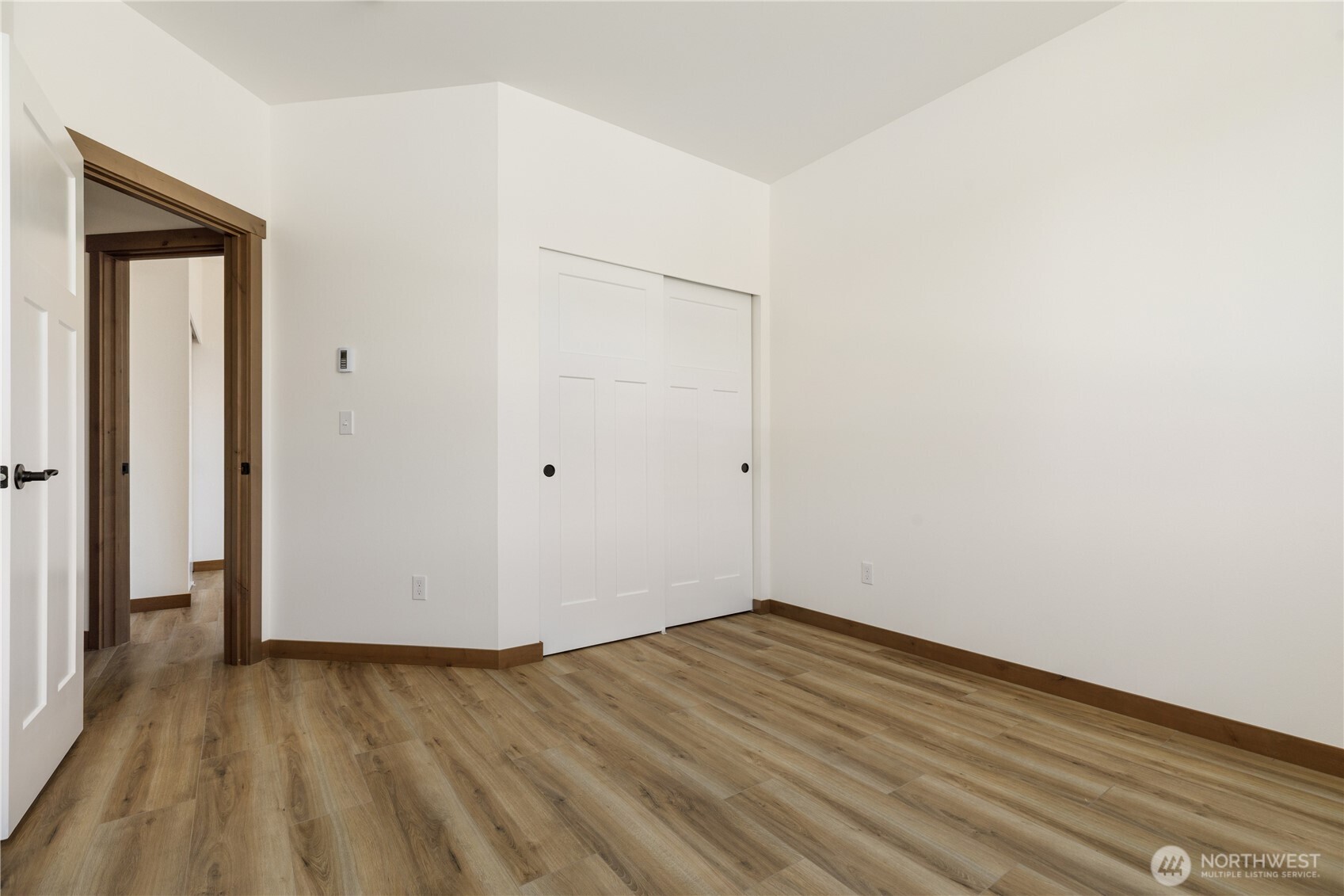 Oak Harbor, Washington, 98277, United States, 4 Bedrooms Bedrooms, ,1 BathroomBathrooms,Residential,For Sale,1939652