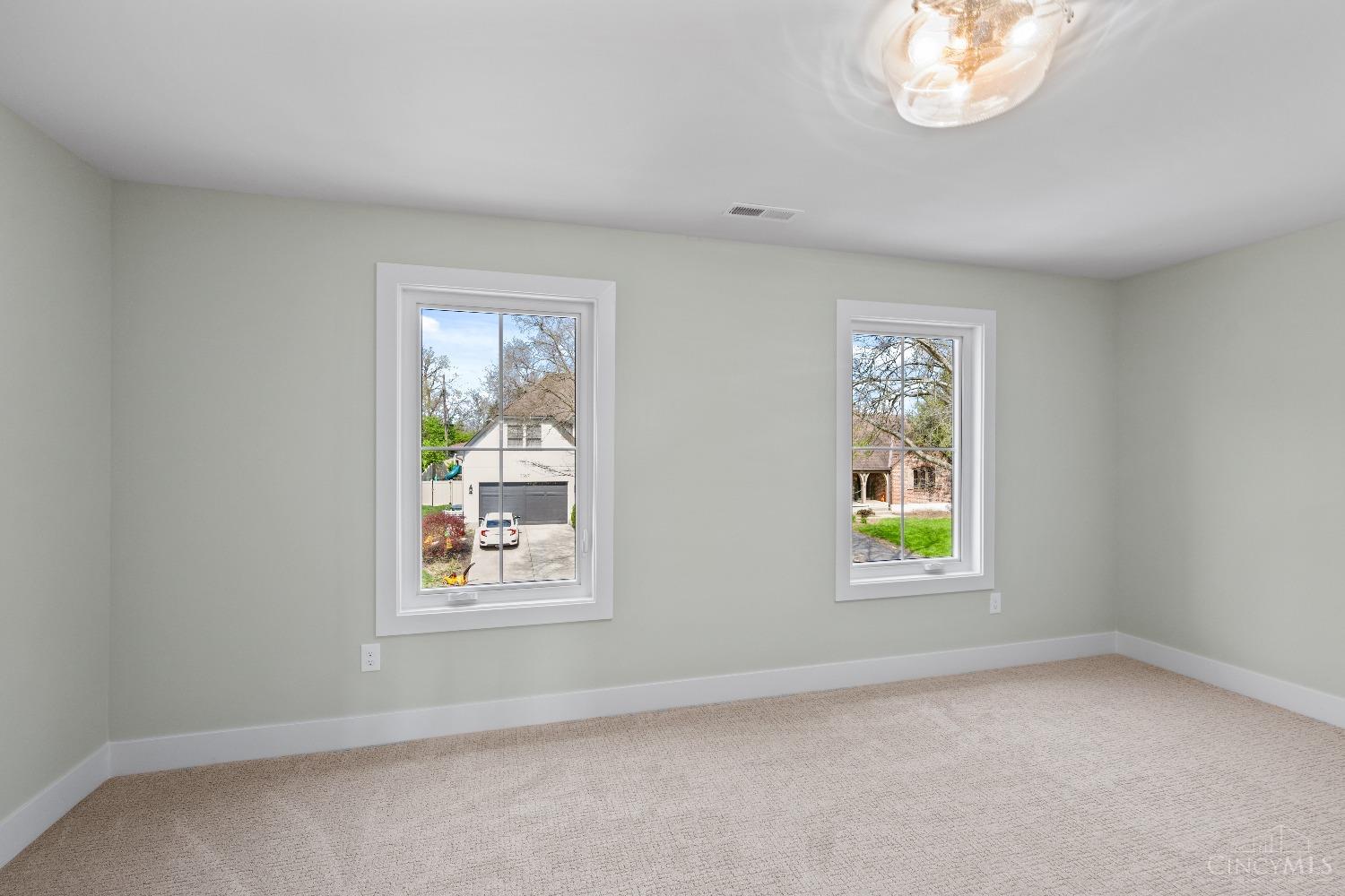 Cincinnati, Ohio, 45208, United States, 3 Bedrooms Bedrooms, ,4 BathroomsBathrooms,Residential,For Sale,1784829