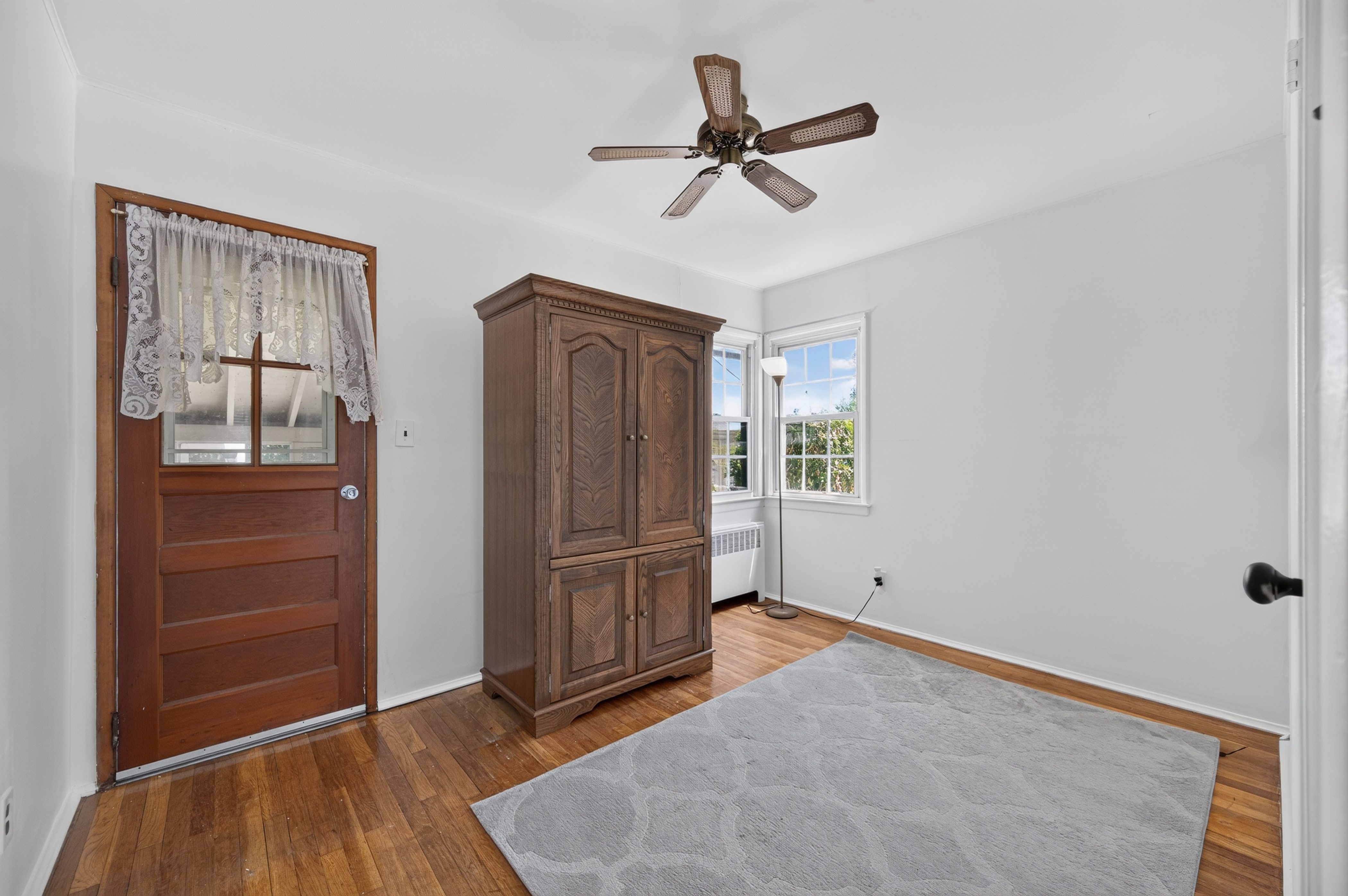  41 Elwood Avenue, Hicksville, NY, 11801 - 物件實景