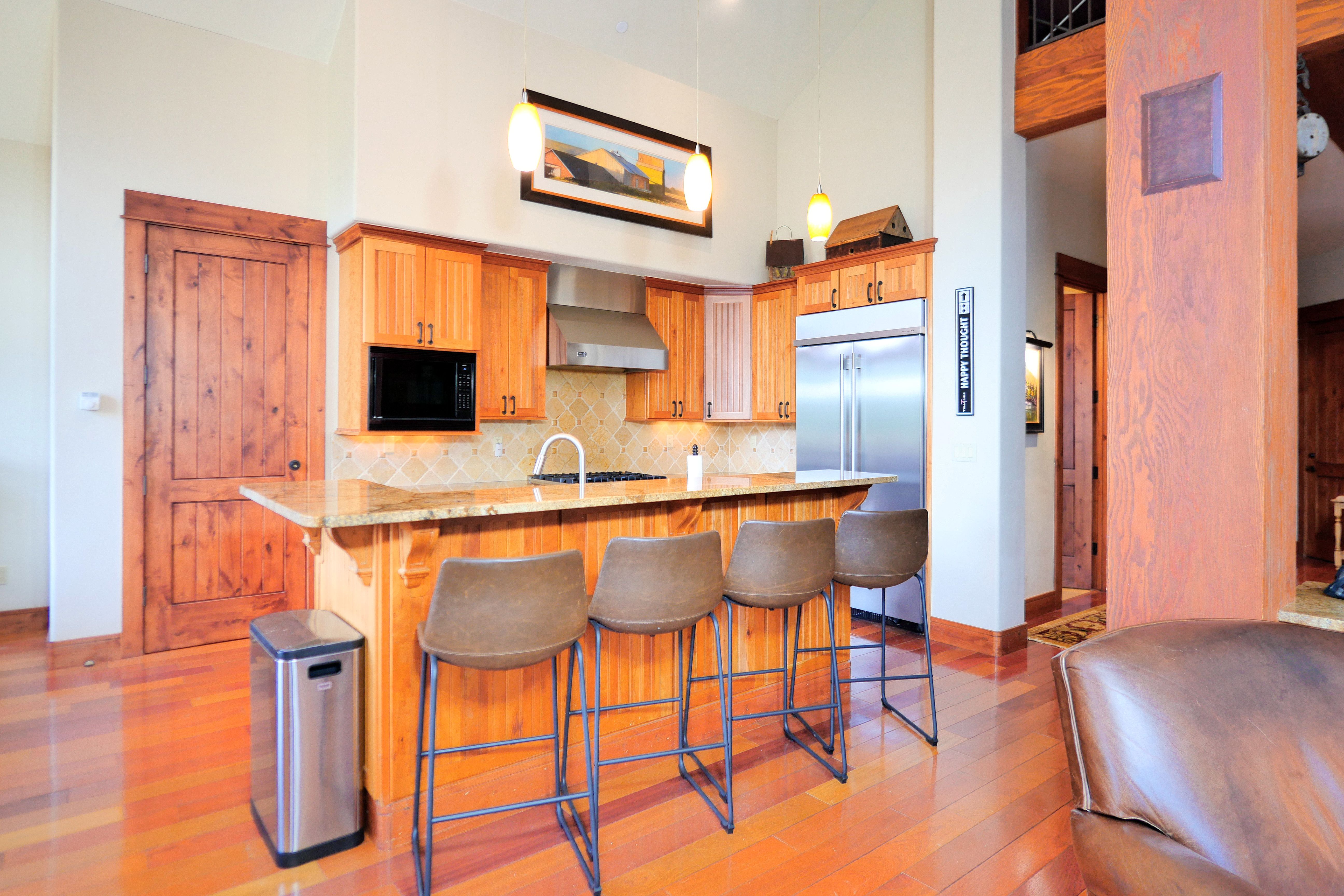  Luxury Condo Minutes from the Gondola - 物件實景