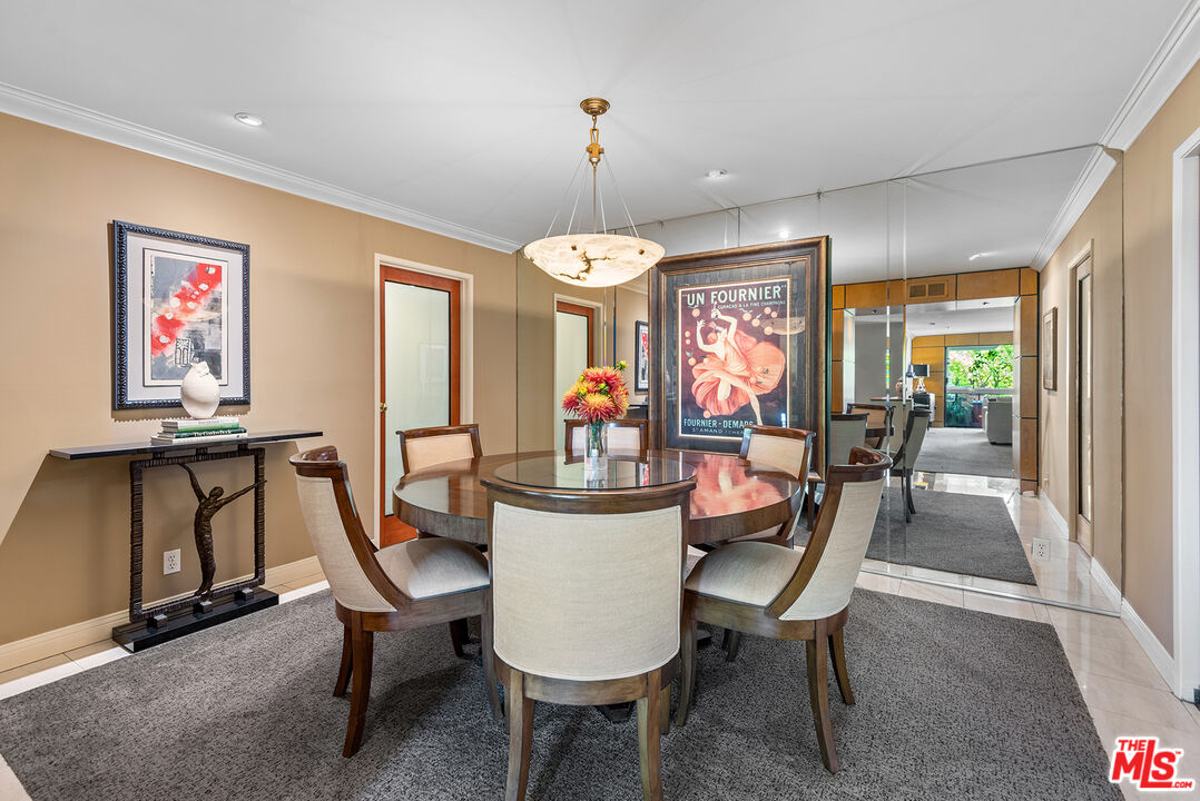 West Hollywood, California, 90069, United States, 2 Bedrooms Bedrooms, ,3 BathroomsBathrooms,Residential,For Sale,1898425