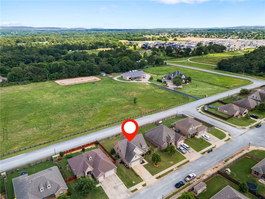 Springdale, Arkansas, 72762, United States, 4 Bedrooms Bedrooms, ,3 BathroomsBathrooms,Residential,For Sale,1877049