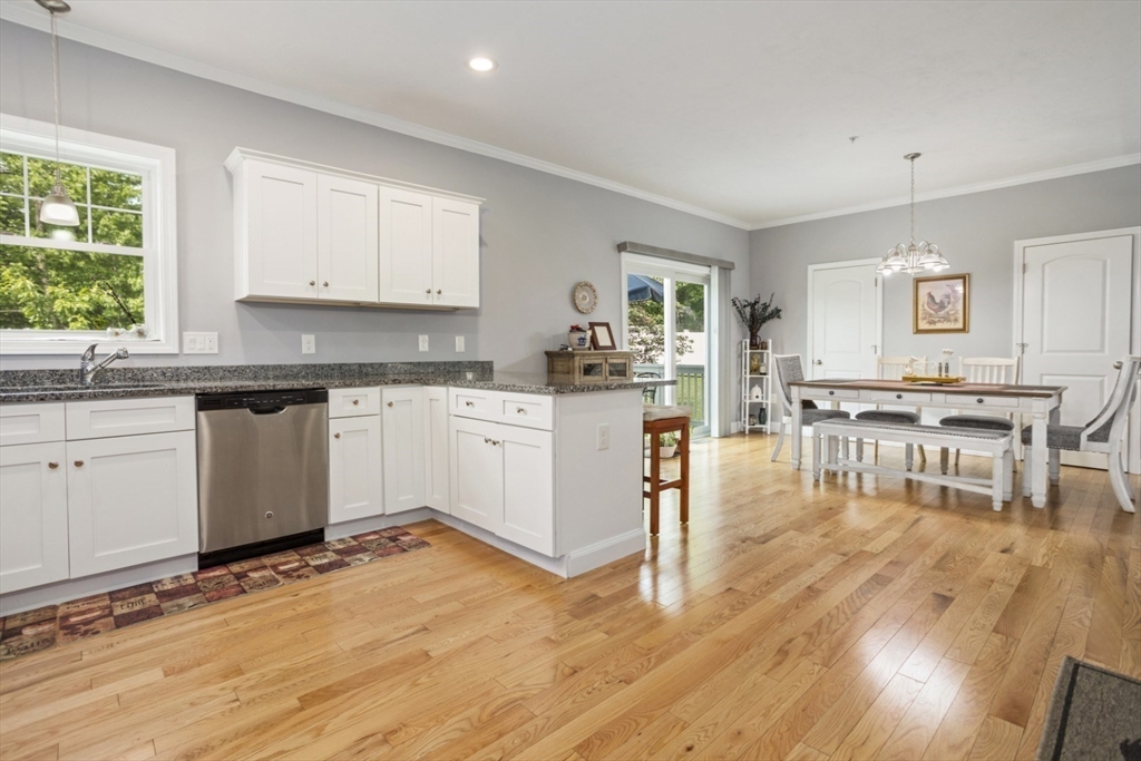 Haverhill, Massachusetts, 01832, United States, 3 Bedrooms Bedrooms, ,3 BathroomsBathrooms,Residential,For Sale,1879402