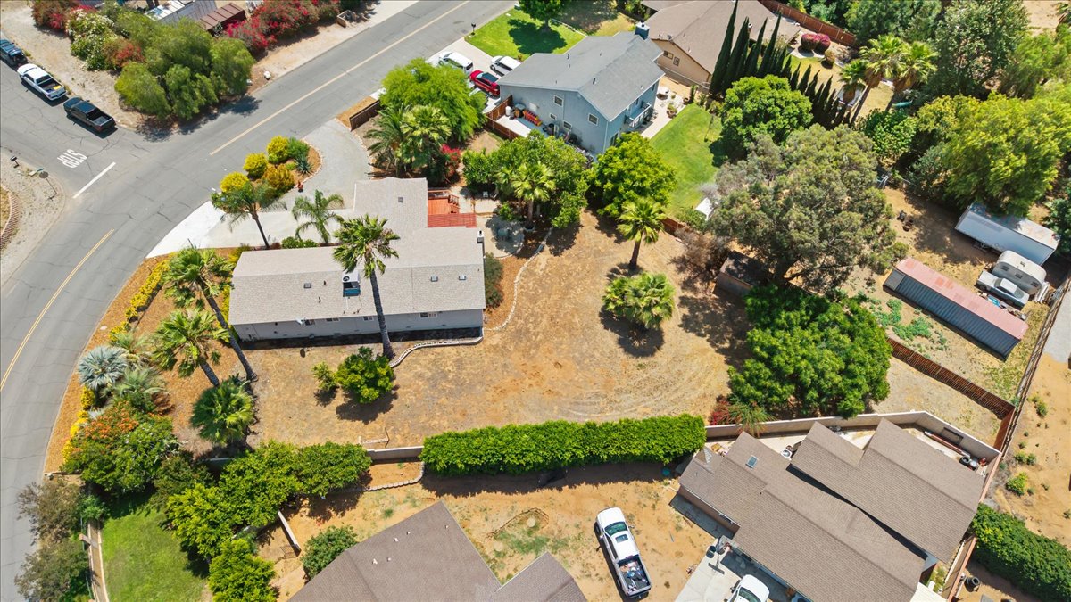 Jurupa Valley, California, 92509, United States, 4 Bedrooms Bedrooms, ,2 BathroomsBathrooms,Residential,For Sale,1927832