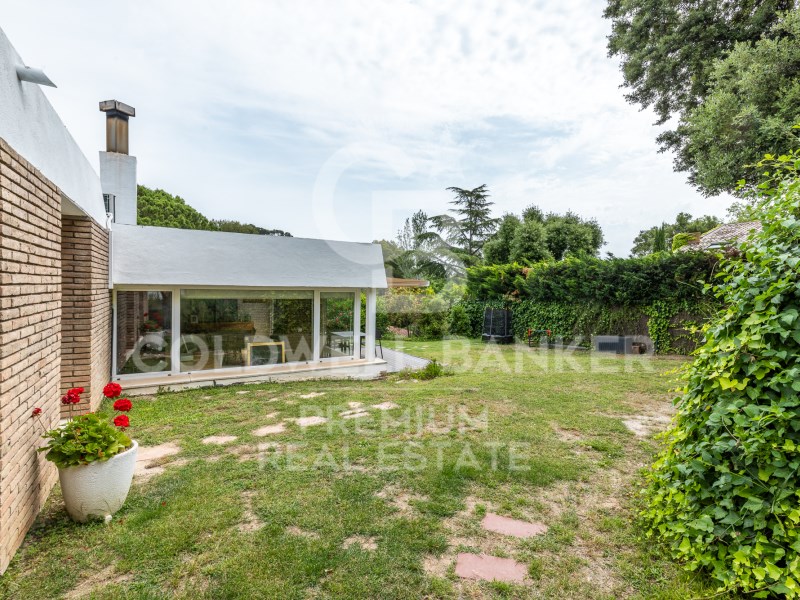 Cerdanyola del Vallès, Catalonia, ES, 4 Bedrooms Bedrooms, ,3 BathroomsBathrooms,Residential,For Sale,1856744