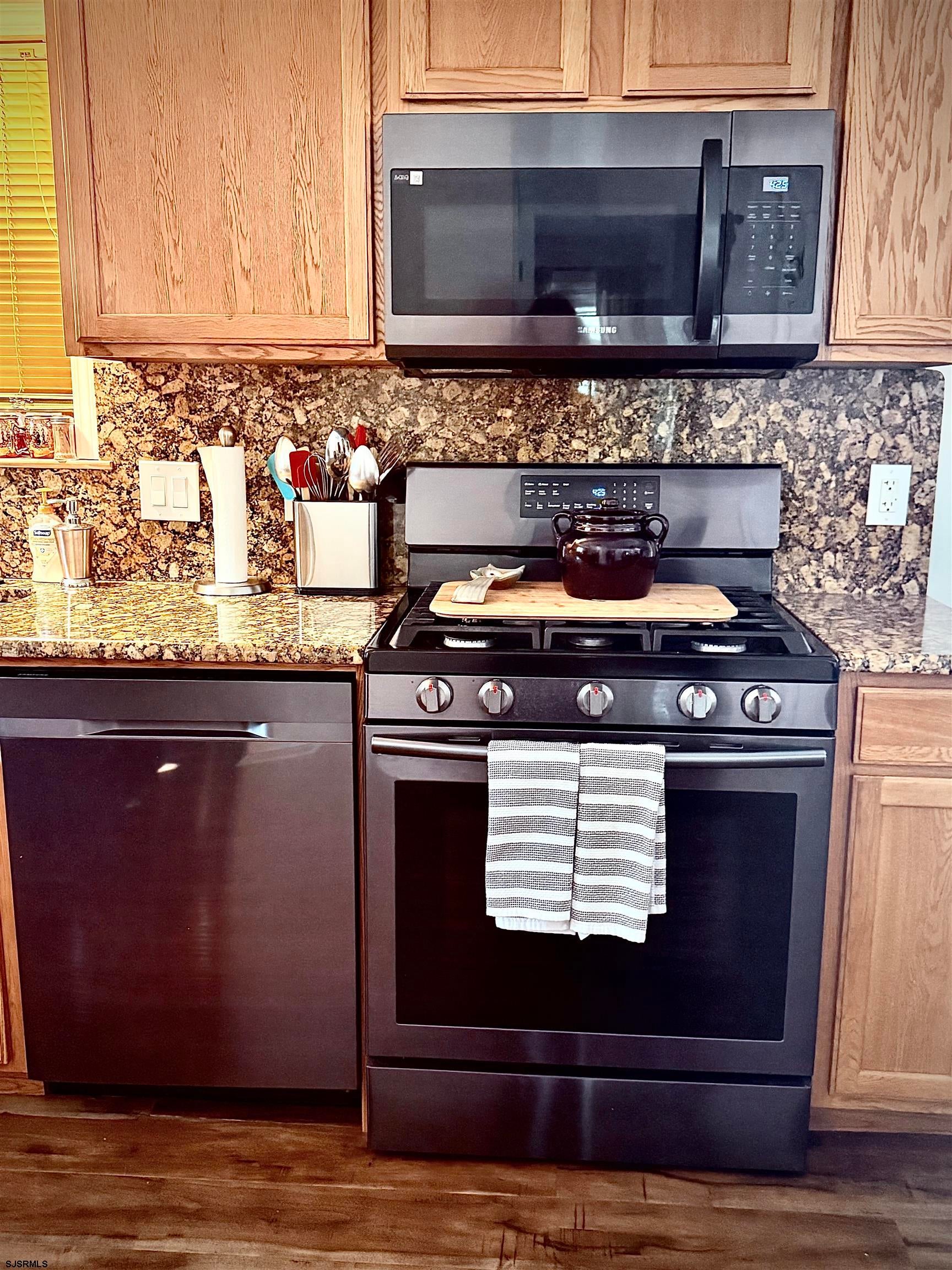 Woodbine Borough, New Jersey, 08270, United States, 3 Bedrooms Bedrooms, ,4 BathroomsBathrooms,Residential,For Sale,1891104