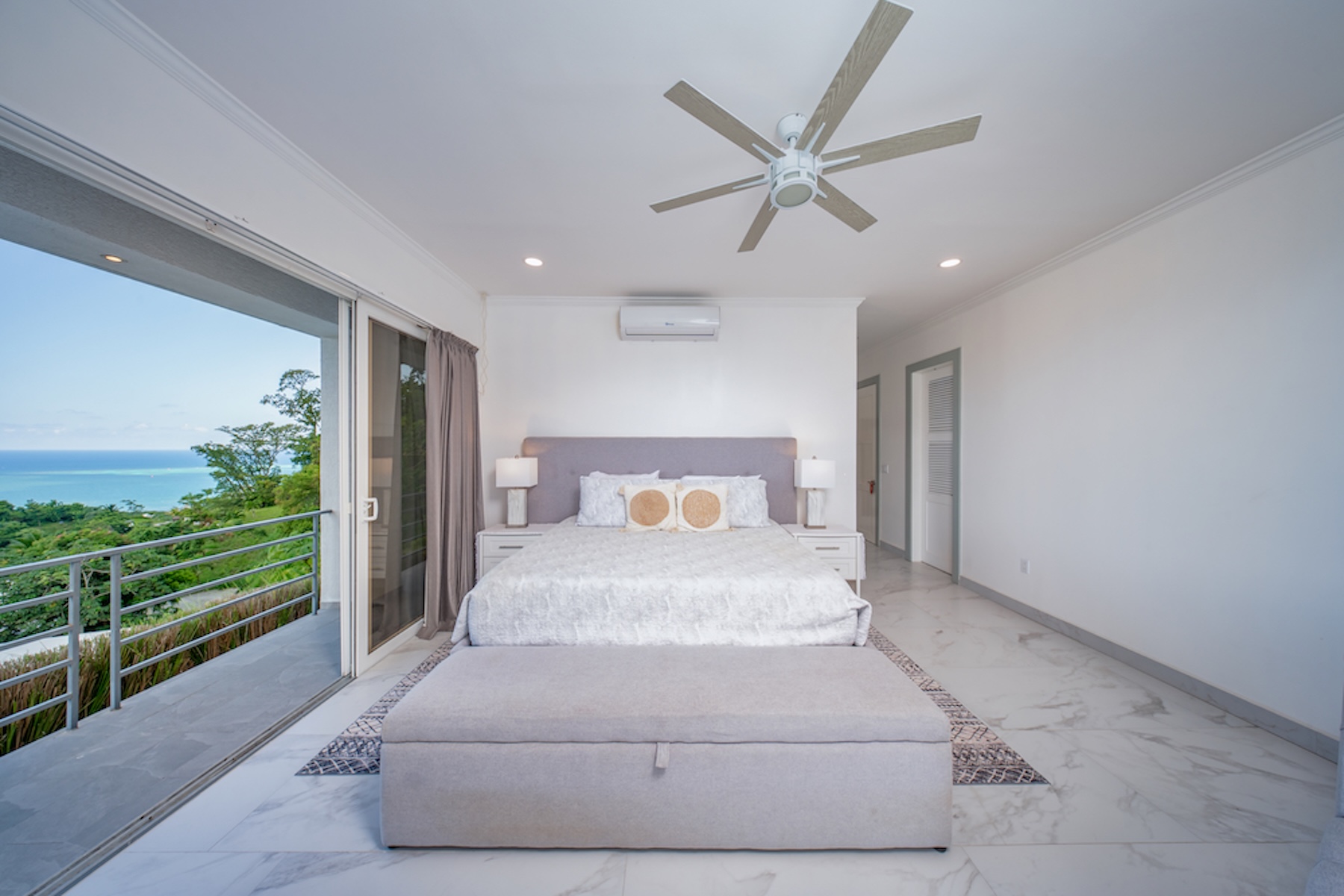  Stunning Coral Reef View Executive Home with Guesthouse - 物件實景