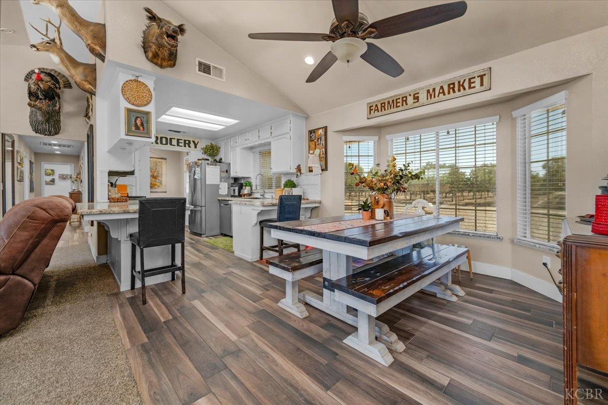 Stratford, California, 93266, United States, 3 Bedrooms Bedrooms, ,2 BathroomsBathrooms,Residential,For Sale,1975413