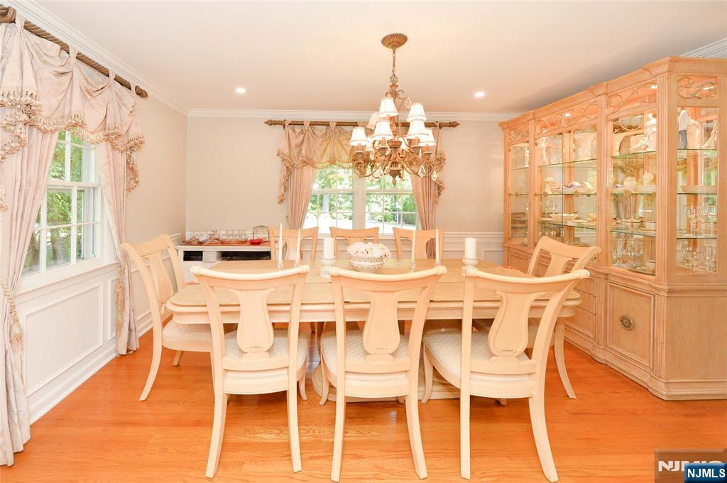 Wyckoff, New Jersey, 07481, United States, 4 Bedrooms Bedrooms, ,3 BathroomsBathrooms,Residential,For Sale,1950847
