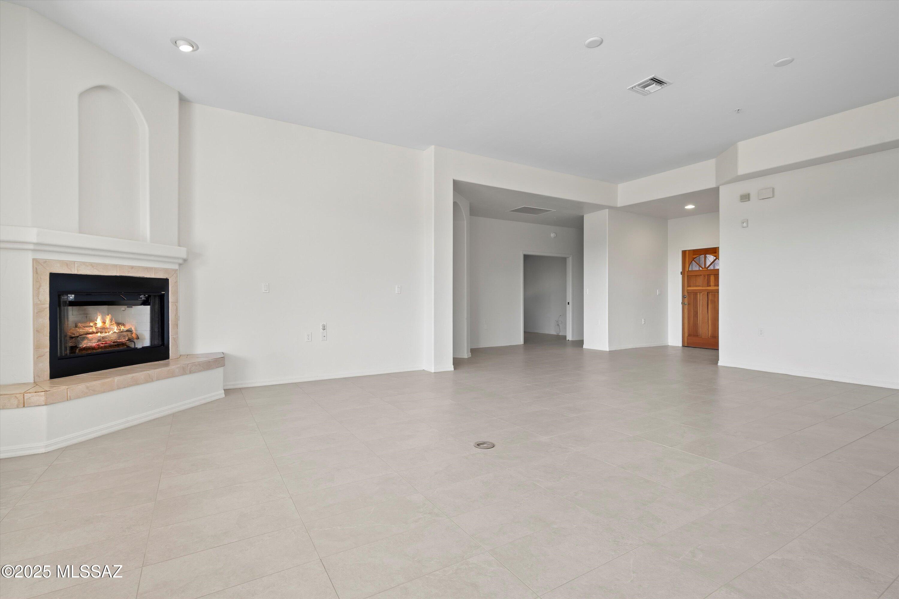 Green Valley, Arizona, 85614, United States, 2 Bedrooms Bedrooms, ,3 BathroomsBathrooms,Residential,For Sale,1971265