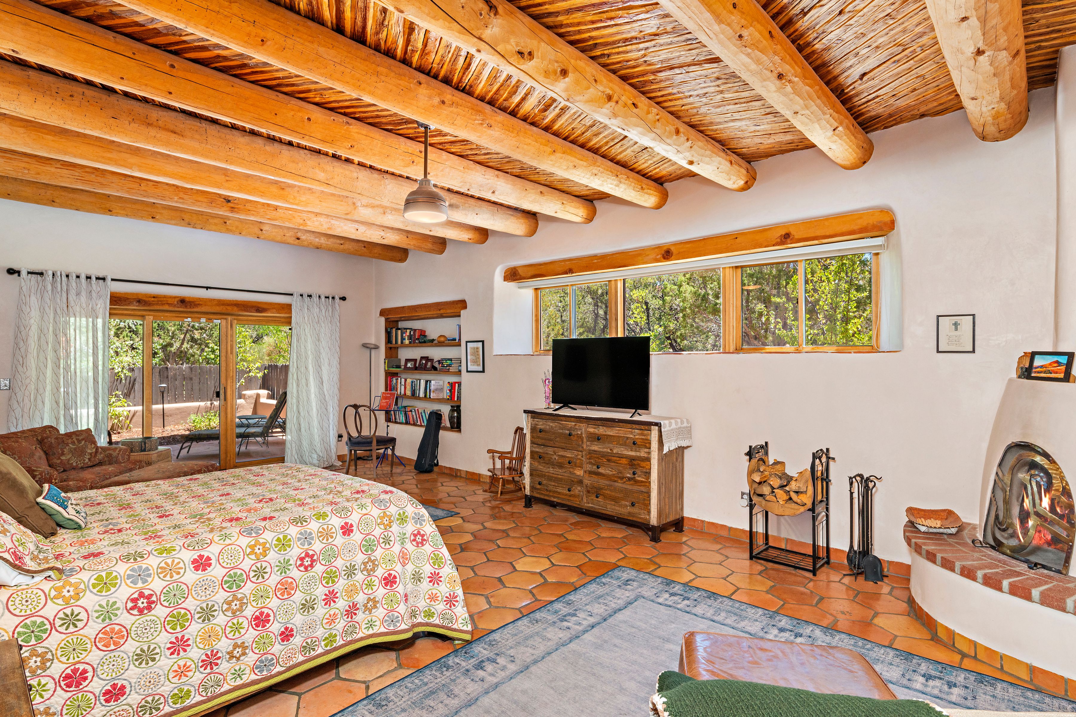  41 Sunflower - 物件實景