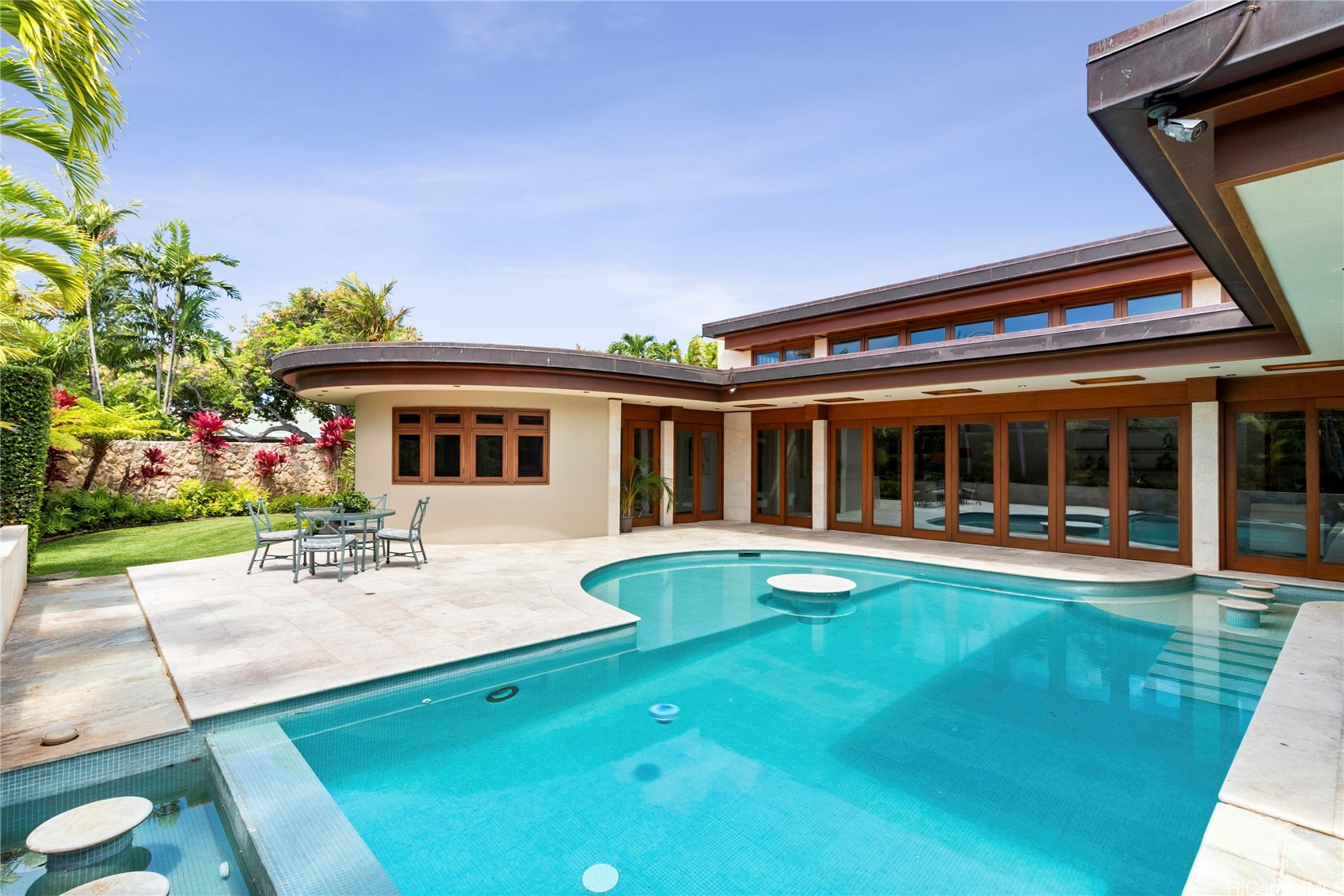 Honolulu, Hawaii, 96816, United States, 3 Bedrooms Bedrooms, ,3 BathroomsBathrooms,Residential,For Sale,1988153