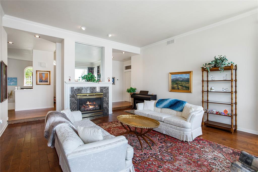 Polson, Montana, 59860, United States, 4 Bedrooms Bedrooms, ,4 BathroomsBathrooms,Residential,For Sale,1984394