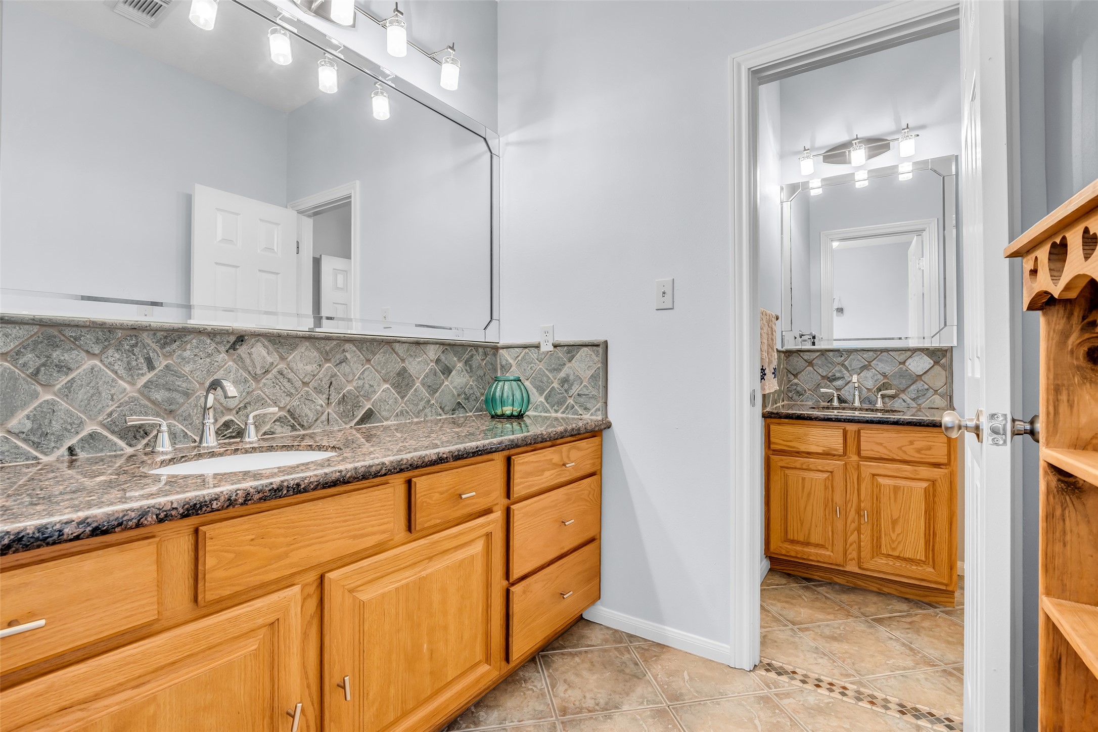  33 Harbour Point Circle - 物件實景