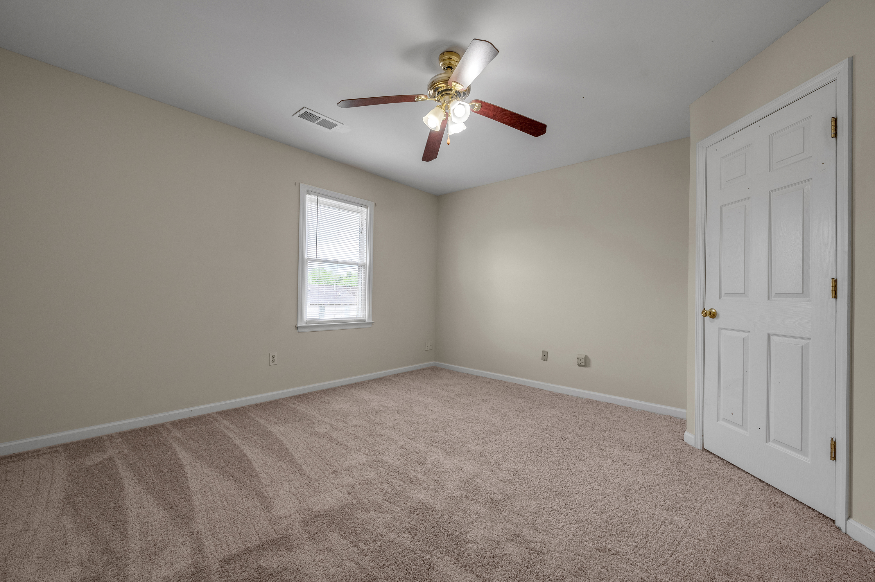  3809 Gillespies Glen - 物件實景