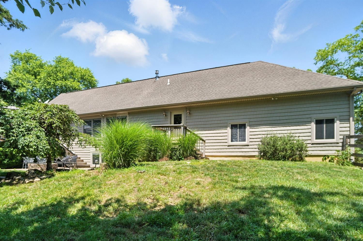Turtle Creek Twp, Ohio, 45036, United States, 3 Bedrooms Bedrooms, ,4 BathroomsBathrooms,Residential,For Sale,1885358
