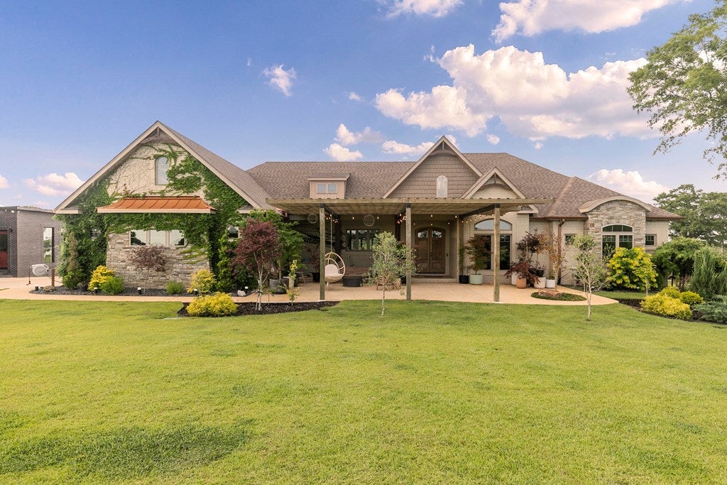 Newton, Alabama, 36352, United States, 4 Bedrooms Bedrooms, ,3 BathroomsBathrooms,Residential,For Sale,1848766