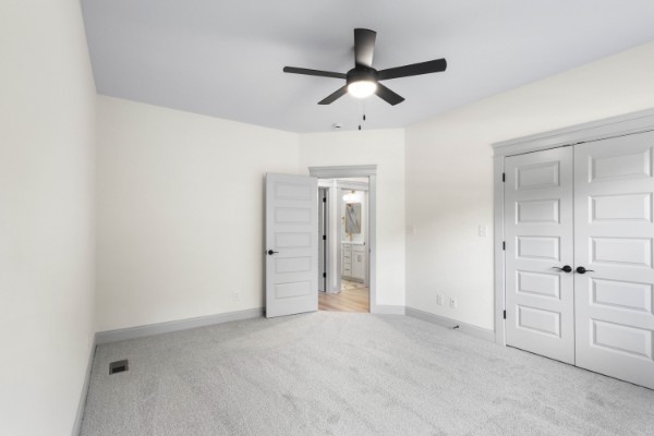 Cumberland Furnace, Tennessee, 37051, United States, 4 Bedrooms Bedrooms, ,3 BathroomsBathrooms,Residential,For Sale,2006360