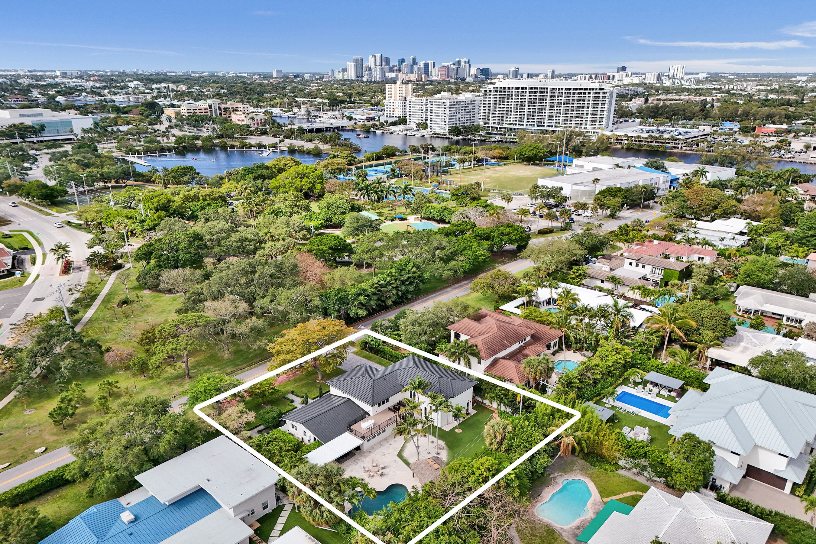  2421 NE 12th Street, Fort Lauderdale, FL, 33304 - 物件實景