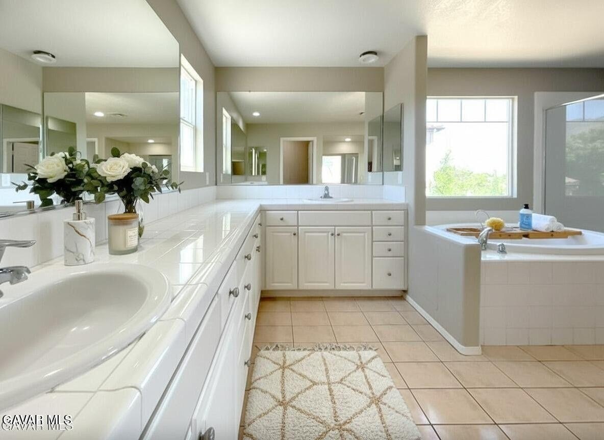 Palmdale, California, 93551, United States, 5 Bedrooms Bedrooms, ,3 BathroomsBathrooms,Residential,For Sale,2049343
