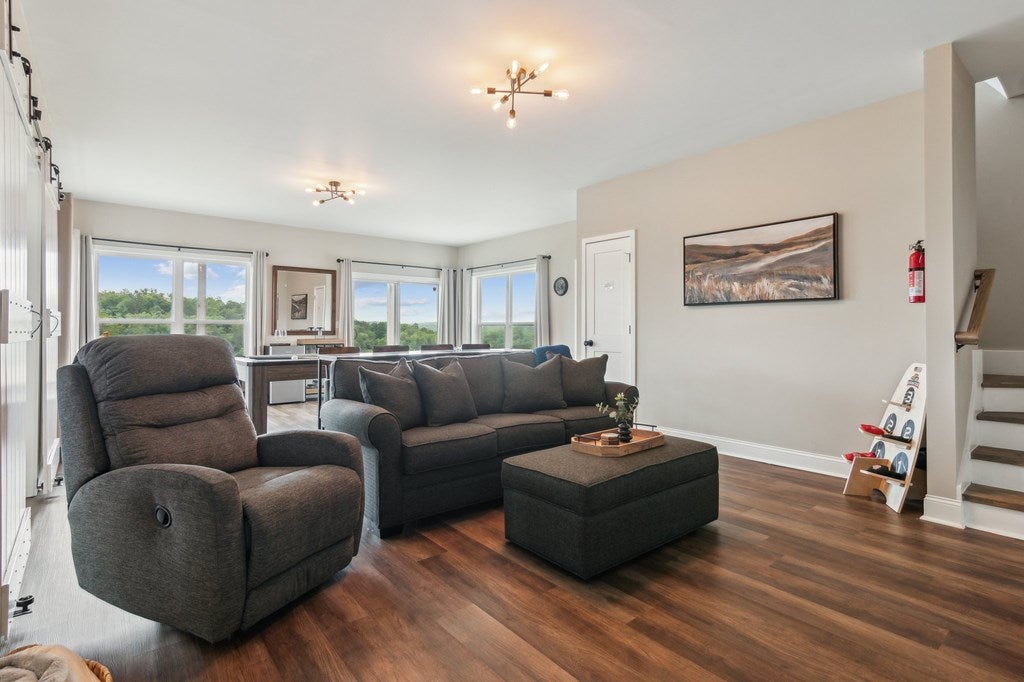 Ellijay, Georgia, 30540, United States, 3 Bedrooms Bedrooms, ,3 BathroomsBathrooms,Residential,For Sale,2003532