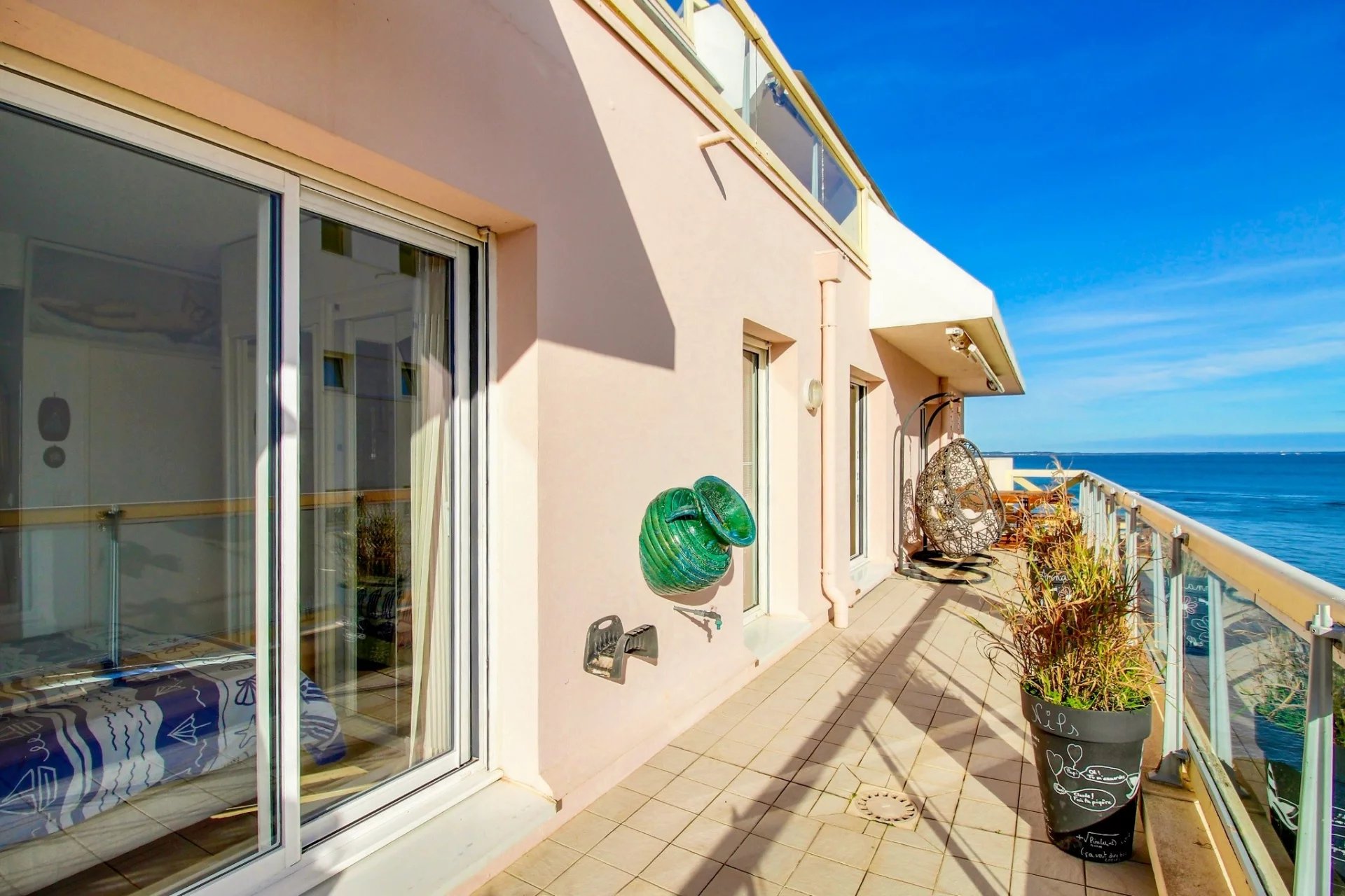 Arcachon, New Aquitaine, 33120, FR, 3 Bedrooms Bedrooms, ,3 BathroomsBathrooms,Residential,For Sale,1996212