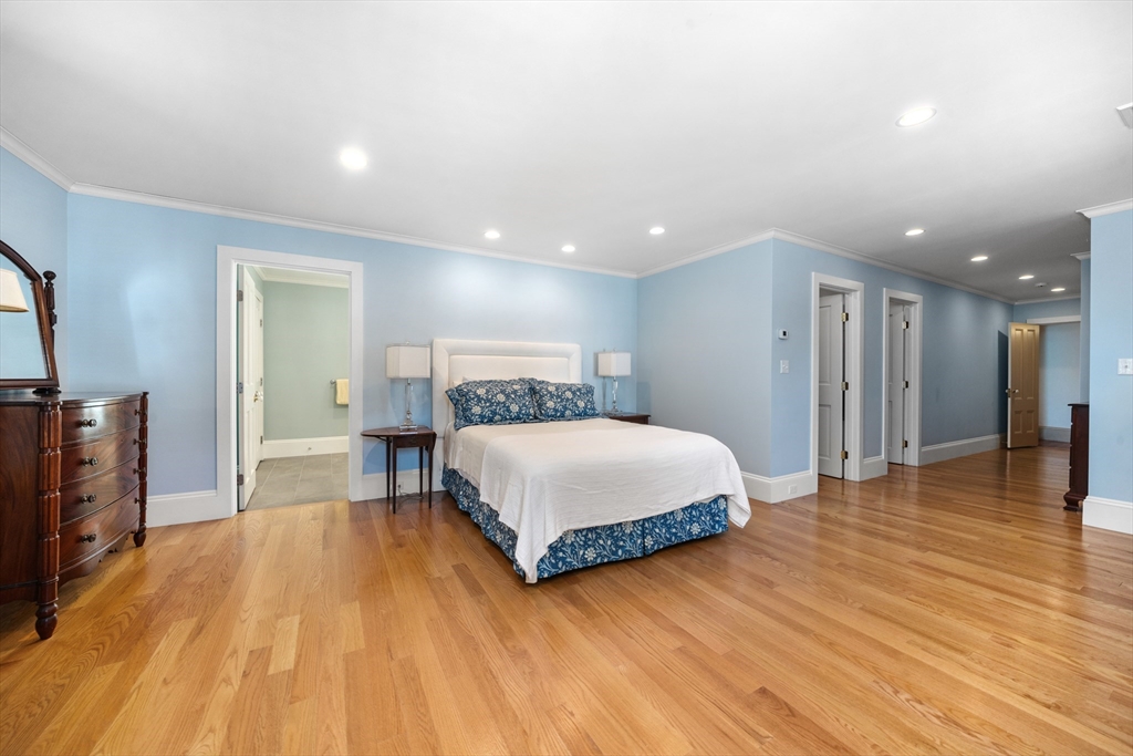 Hingham, Massachusetts, 02043, United States, 5 Bedrooms Bedrooms, ,5 BathroomsBathrooms,Residential,For Sale,1901935