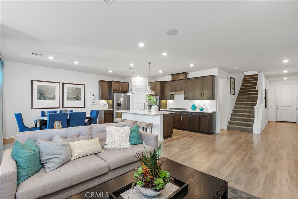 Upland, California, 91786, United States, 3 Bedrooms Bedrooms, ,3 BathroomsBathrooms,Residential,For Sale,1950981