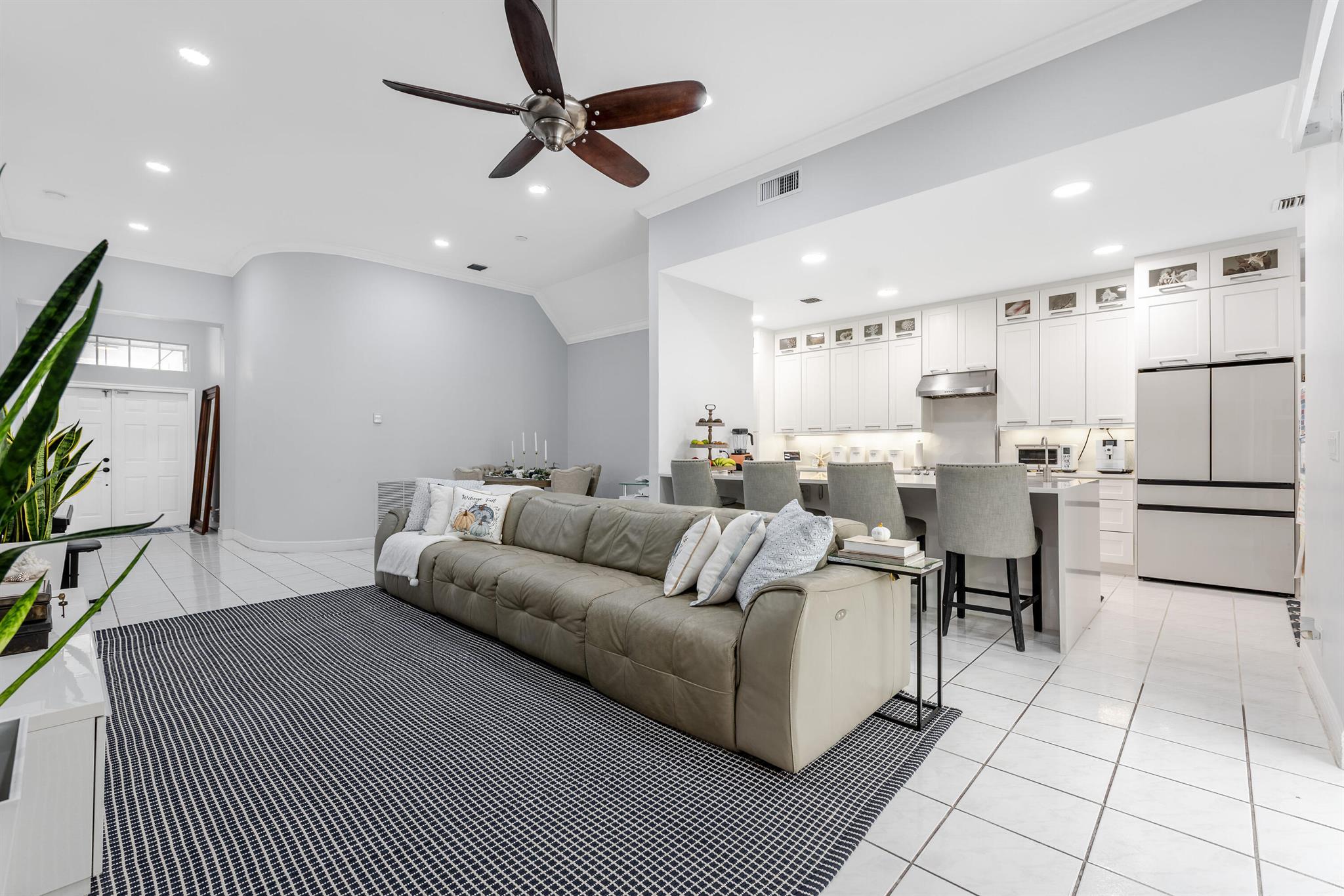 Greenacres, Florida, 33413, United States, 3 Bedrooms Bedrooms, ,2 BathroomsBathrooms,Residential,For Sale,1998003