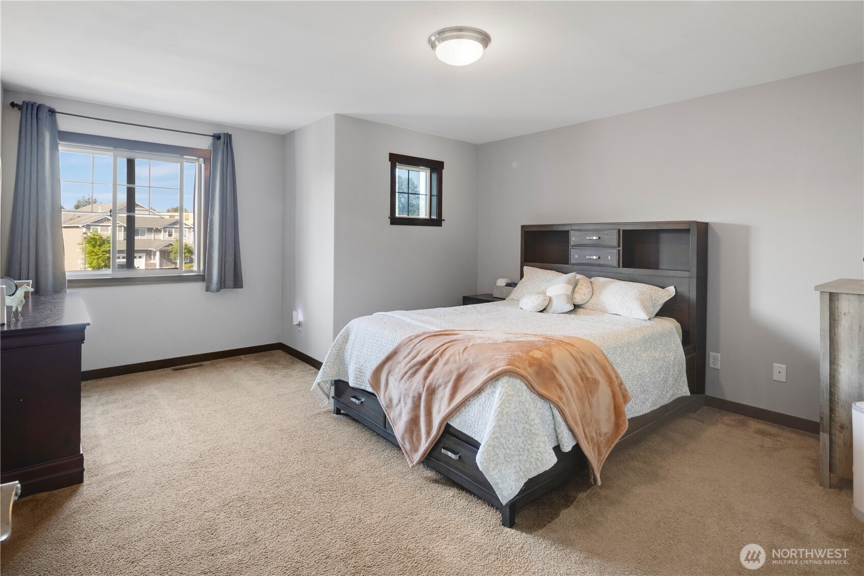 Ferndale, Washington, 98248, United States, 5 Bedrooms Bedrooms, ,3 BathroomsBathrooms,Residential,For Sale,1836805
