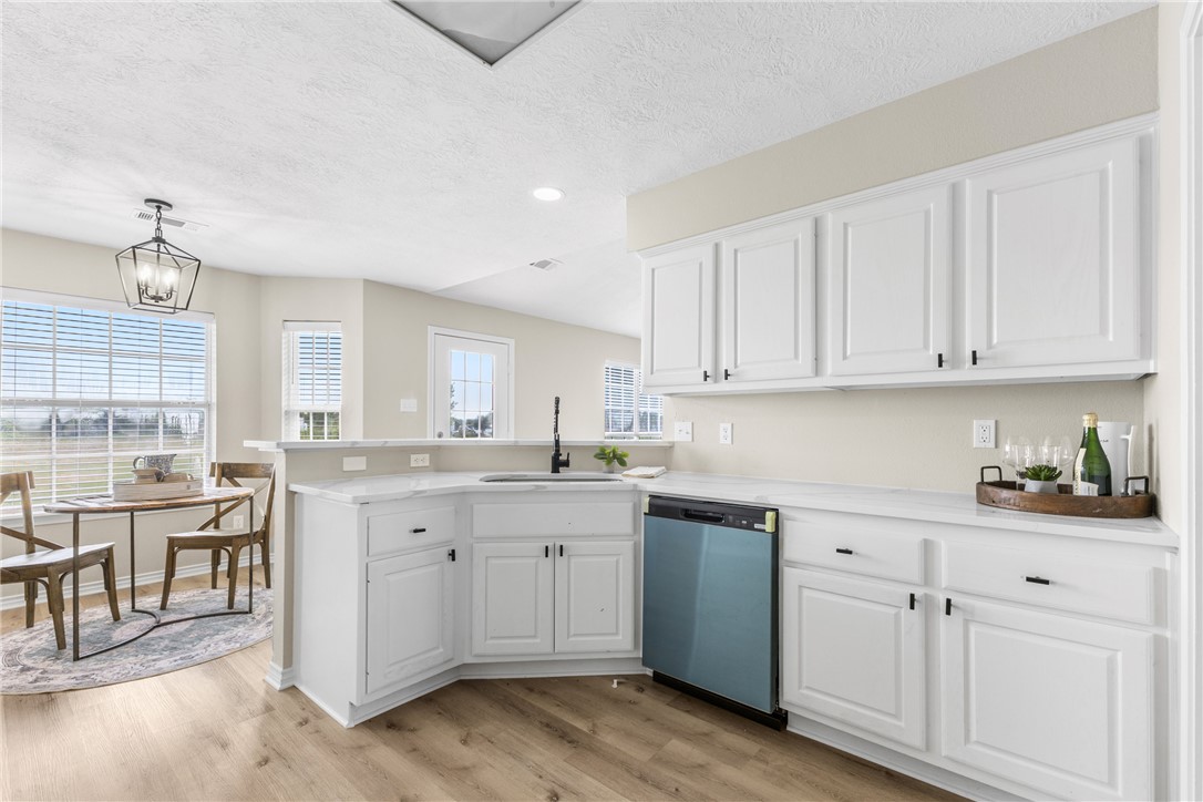 Bryan, Texas, 77808, United States, 4 Bedrooms Bedrooms, ,2 BathroomsBathrooms,Residential,For Sale,1913651