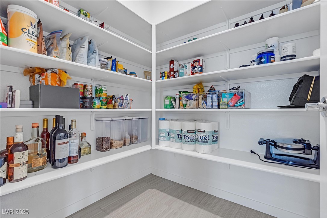 Las Vegas, Nevada, 89135, United States, 2 Bedrooms Bedrooms, ,2 BathroomsBathrooms,Residential,For Sale,1908470