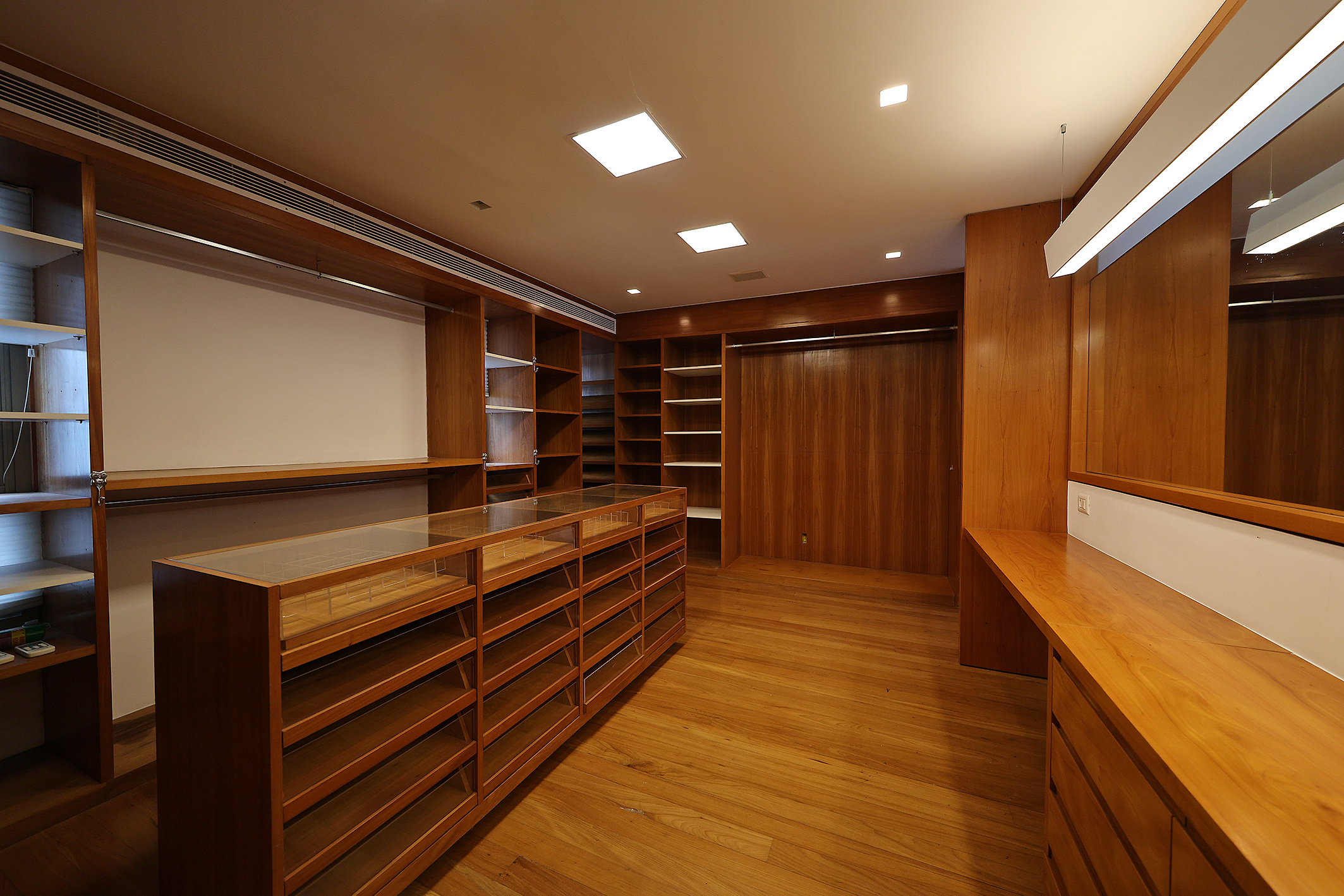  Duplex penthouse with ocean views in Leblon and generous layout - 物件實景