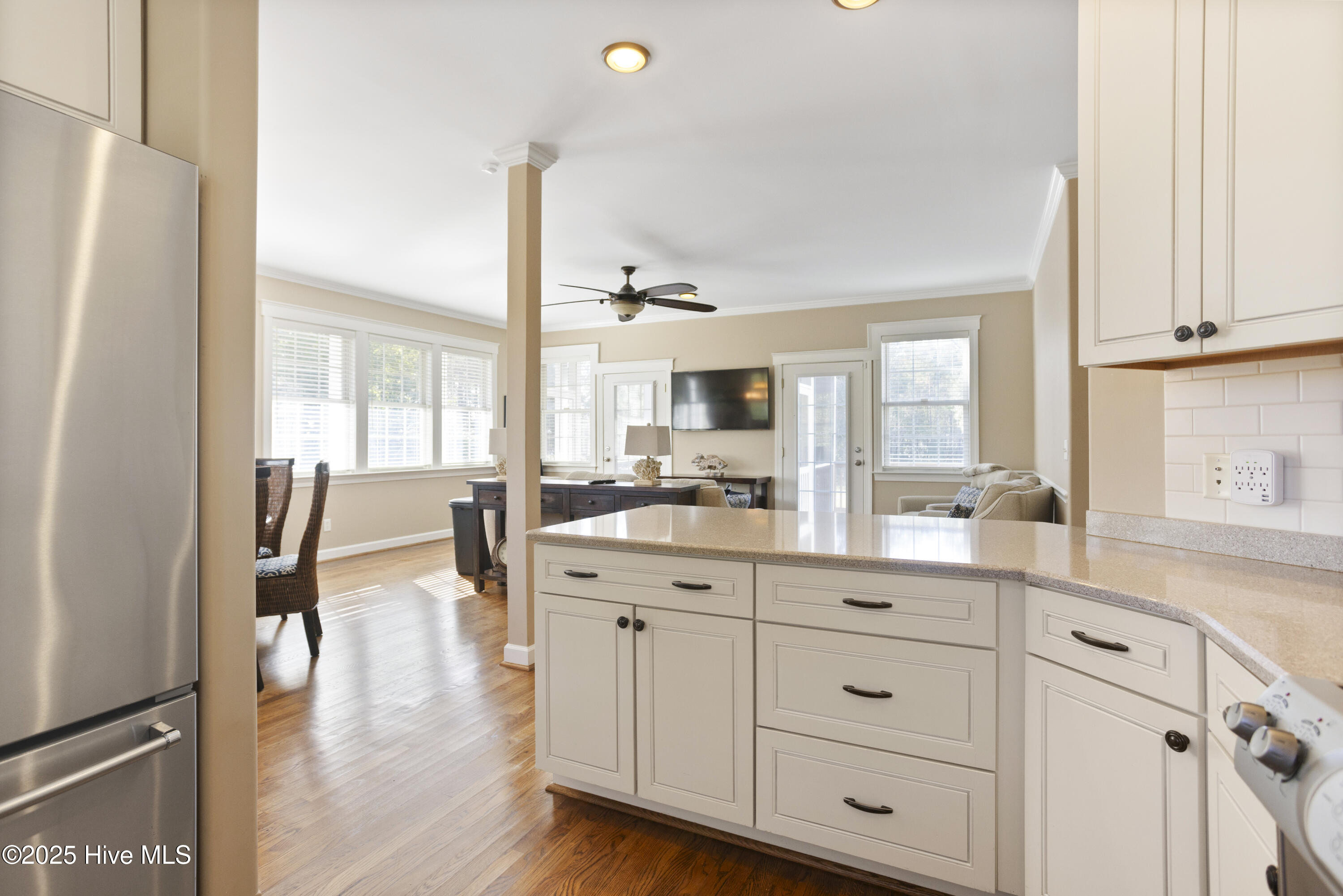 Wilmington, North Carolina, 28409, United States, 5 Bedrooms Bedrooms, ,4 BathroomsBathrooms,Residential,For Sale,1730628